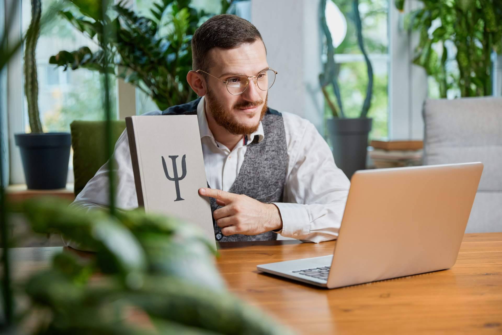 Terapias de psicología online con los expertos del Instituto NeruronMeg
