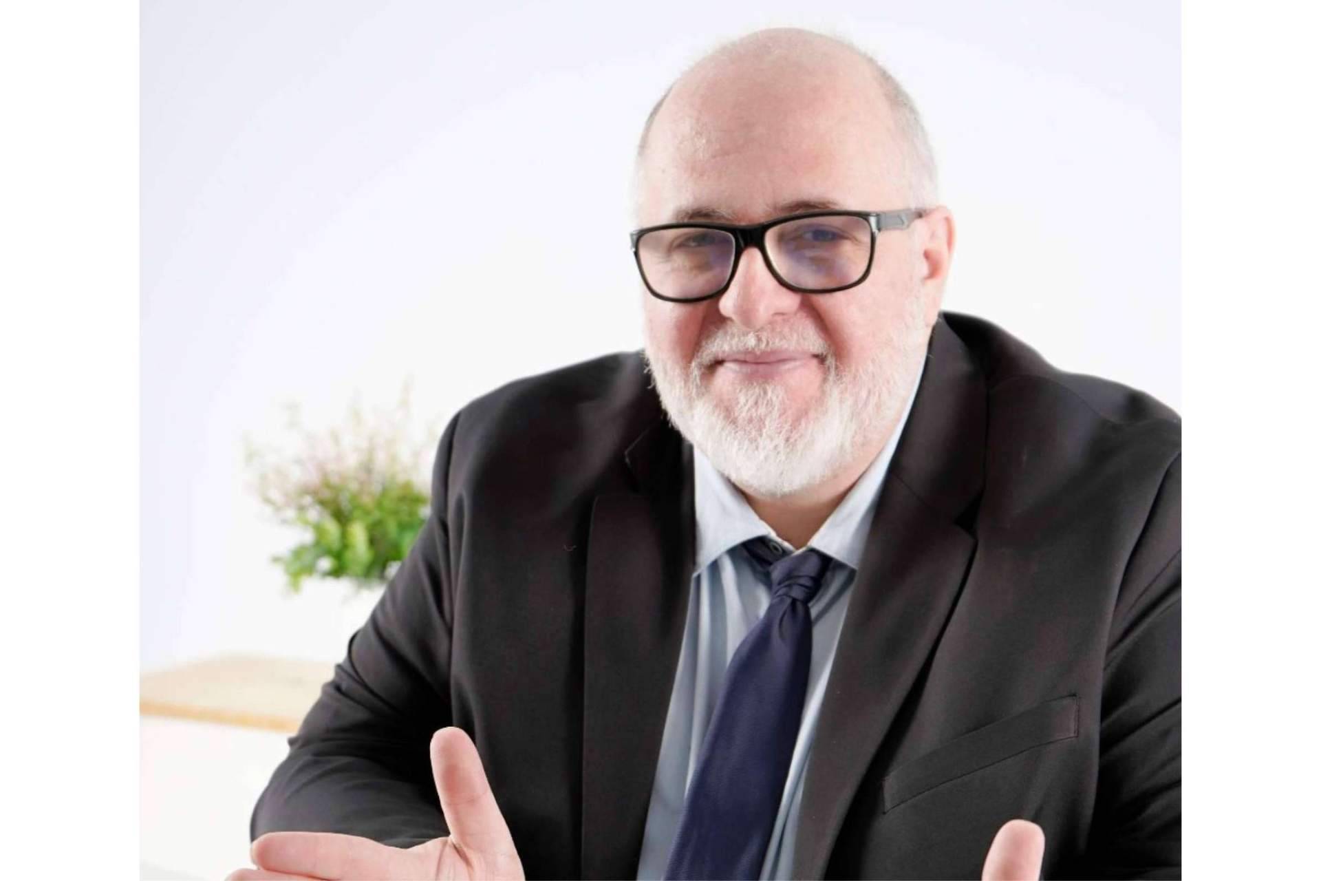 Andoni Arano lanza su nuevo best seller; 'El jurista empresarial'