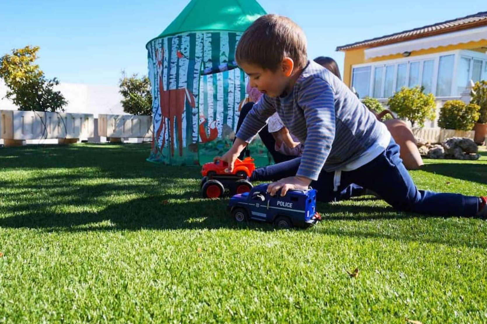 El césped artificial de Albergrass incorpora alta tecnología