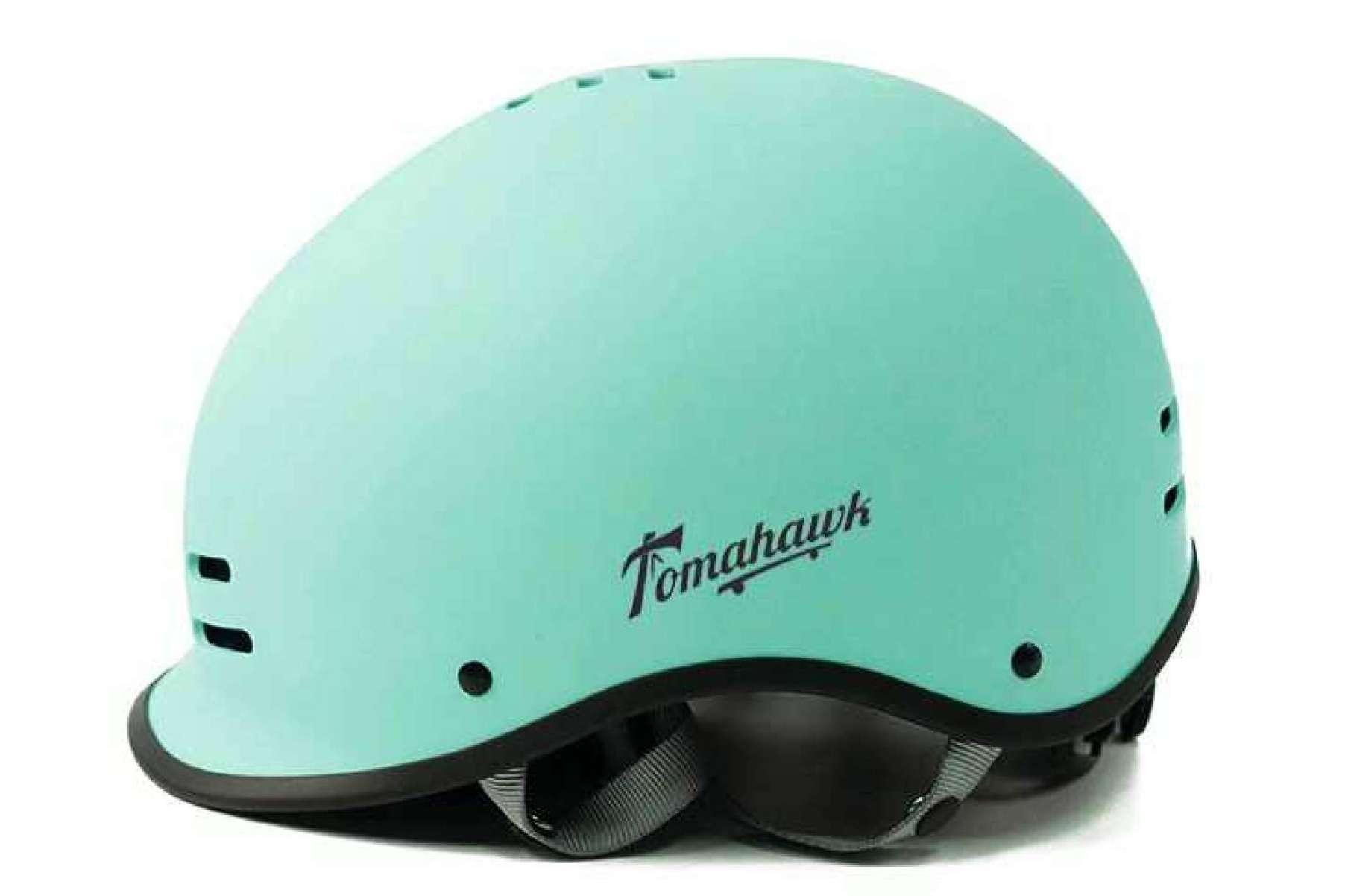 Tomahawk Skateboards presenta el casco K2, un diseño práctico para hacer skateboard