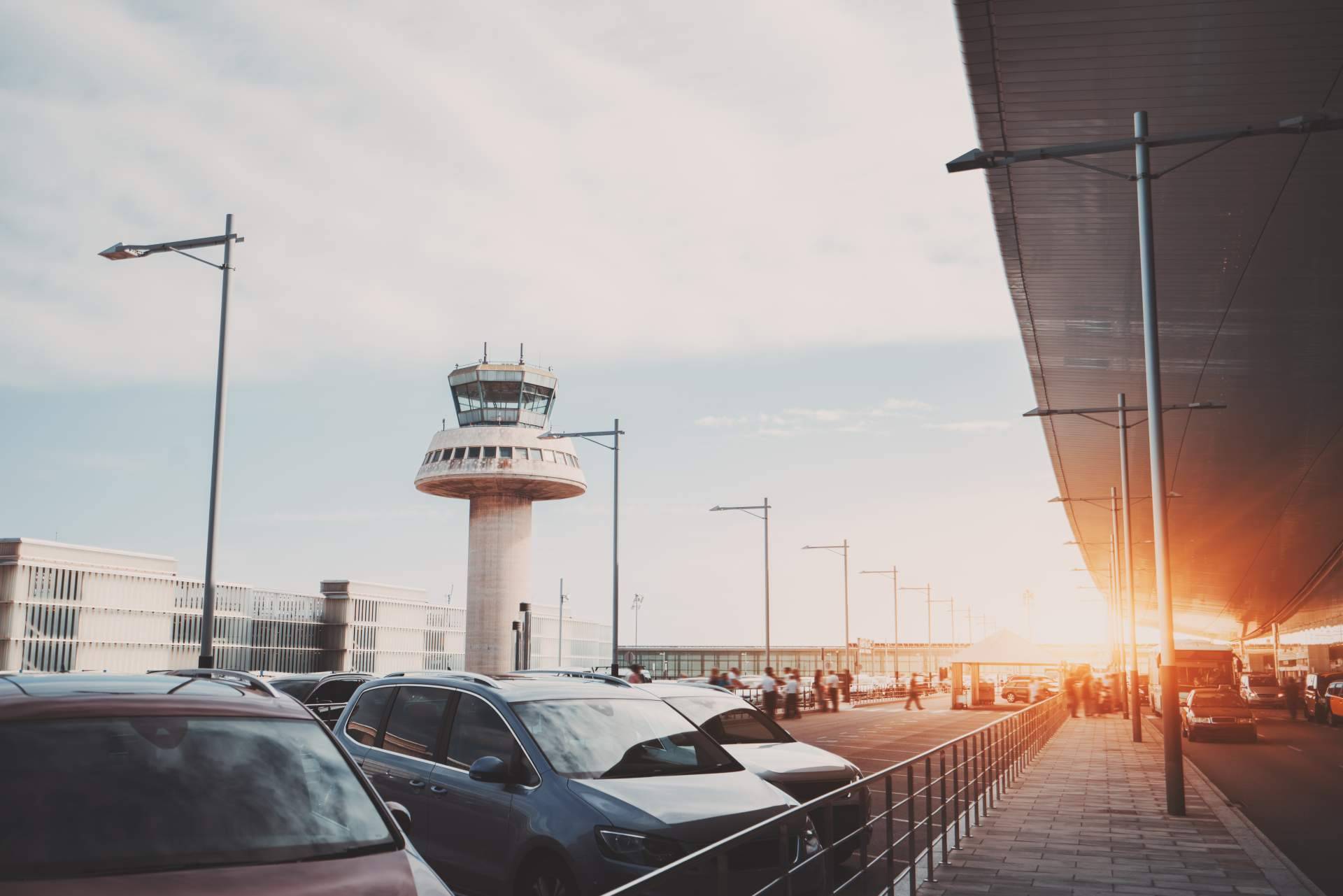 Aparcalo, un aparcamiento confiable en el Aeropuerto de Alicante
