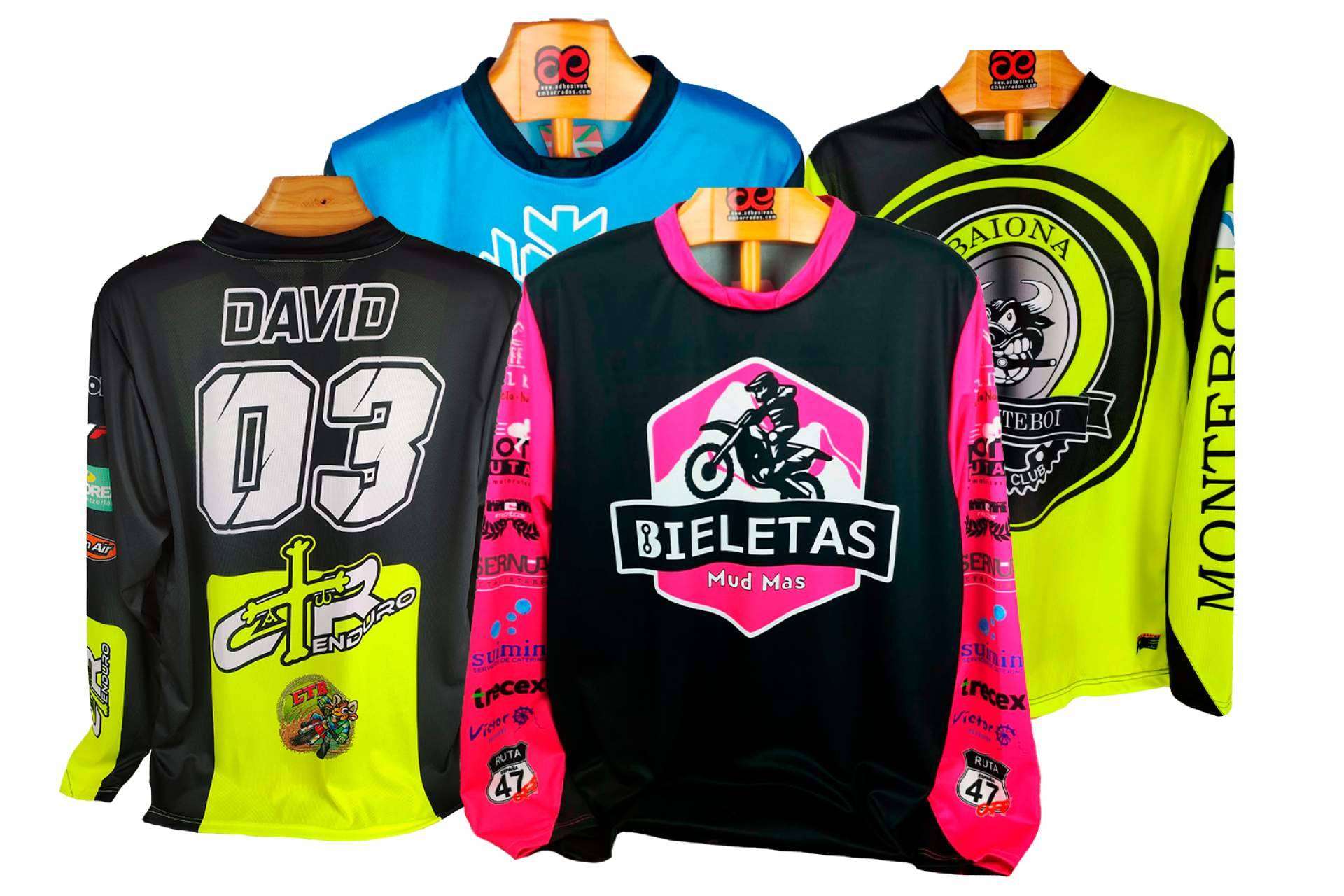 La oferta de camisetas de motocross de ADHESIVOSEMBARRADOS