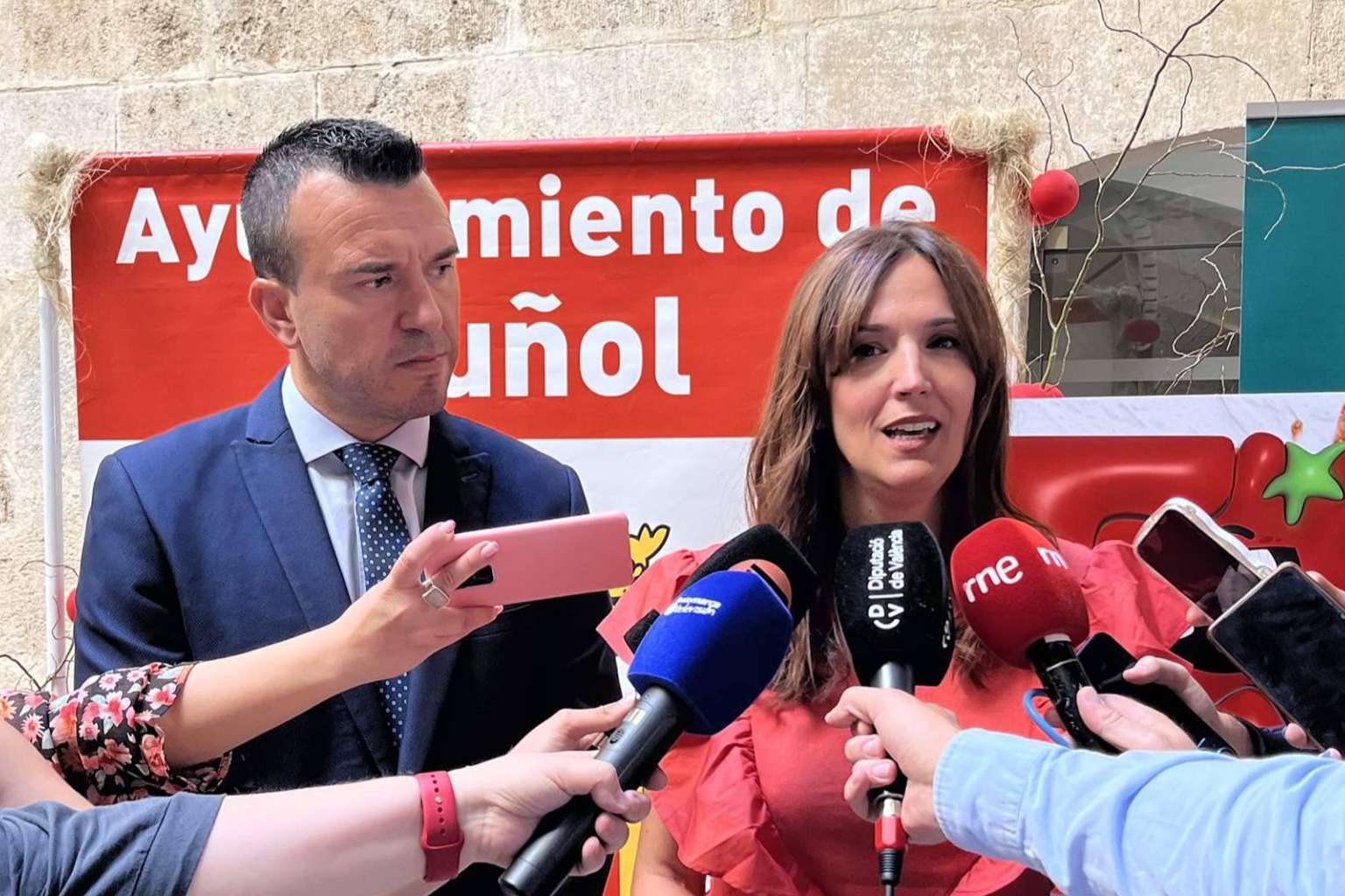 Buñol presenta en Valencia la nueva imagen de La Tomatina 2024