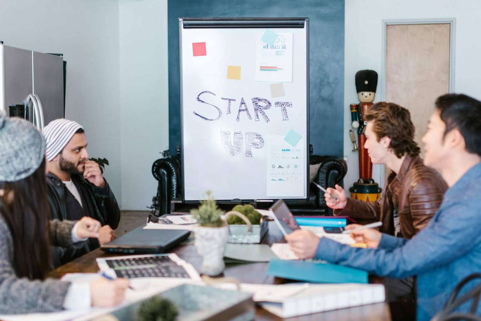 SkyRocketMonster, una agencia de publicidad experta en campañas de anuncios para plataformas digitales