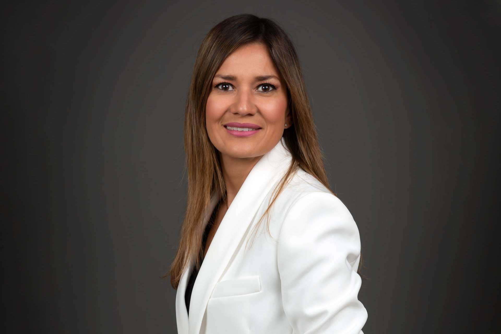 Agencia Elev Real Estate, una empresa que se consolida en el mercado inmobiliario a dos años de iniciada su andadura