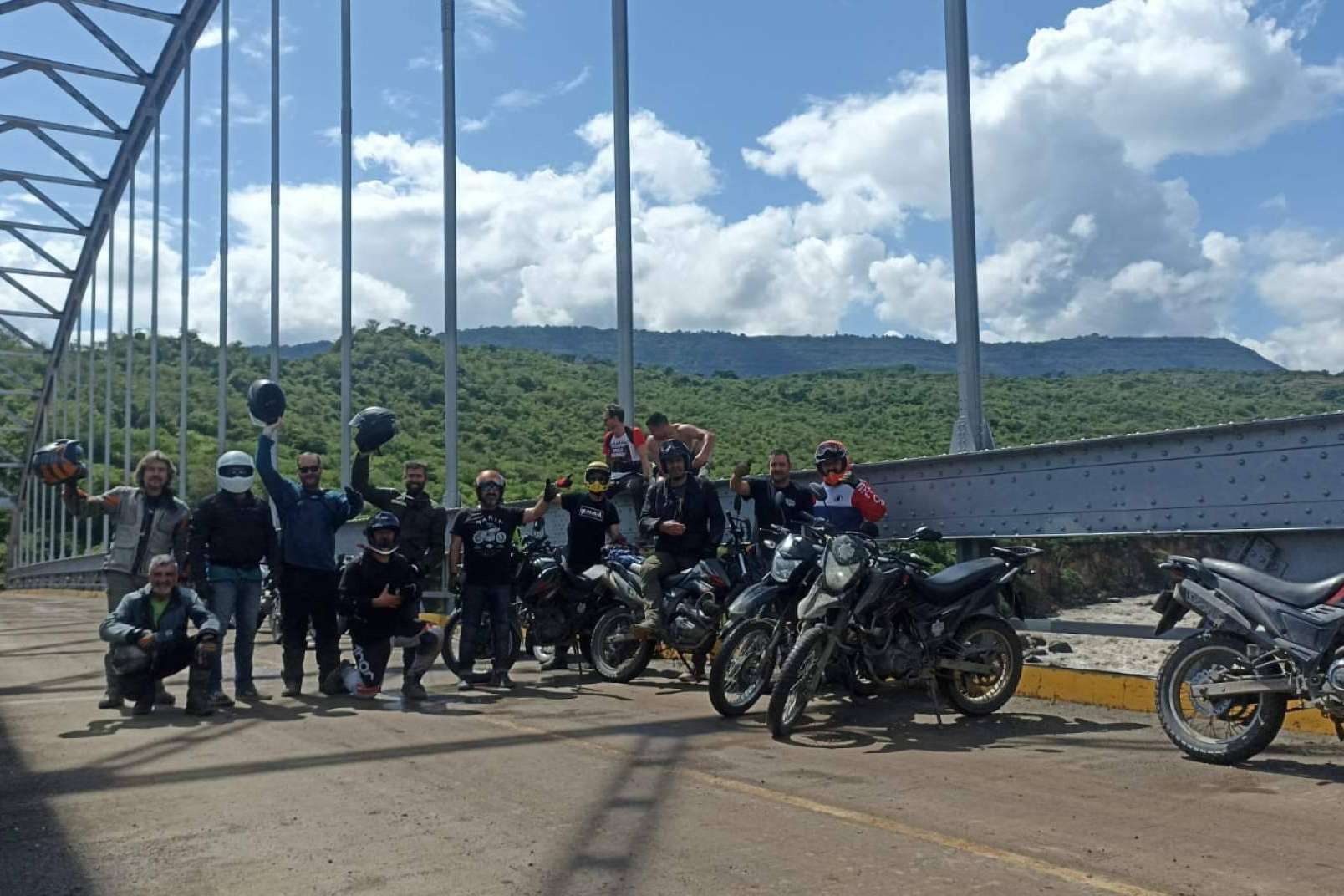 Recorrer Colombia en moto, una aventura mágica e inolvidable con Motorbeach Viajes