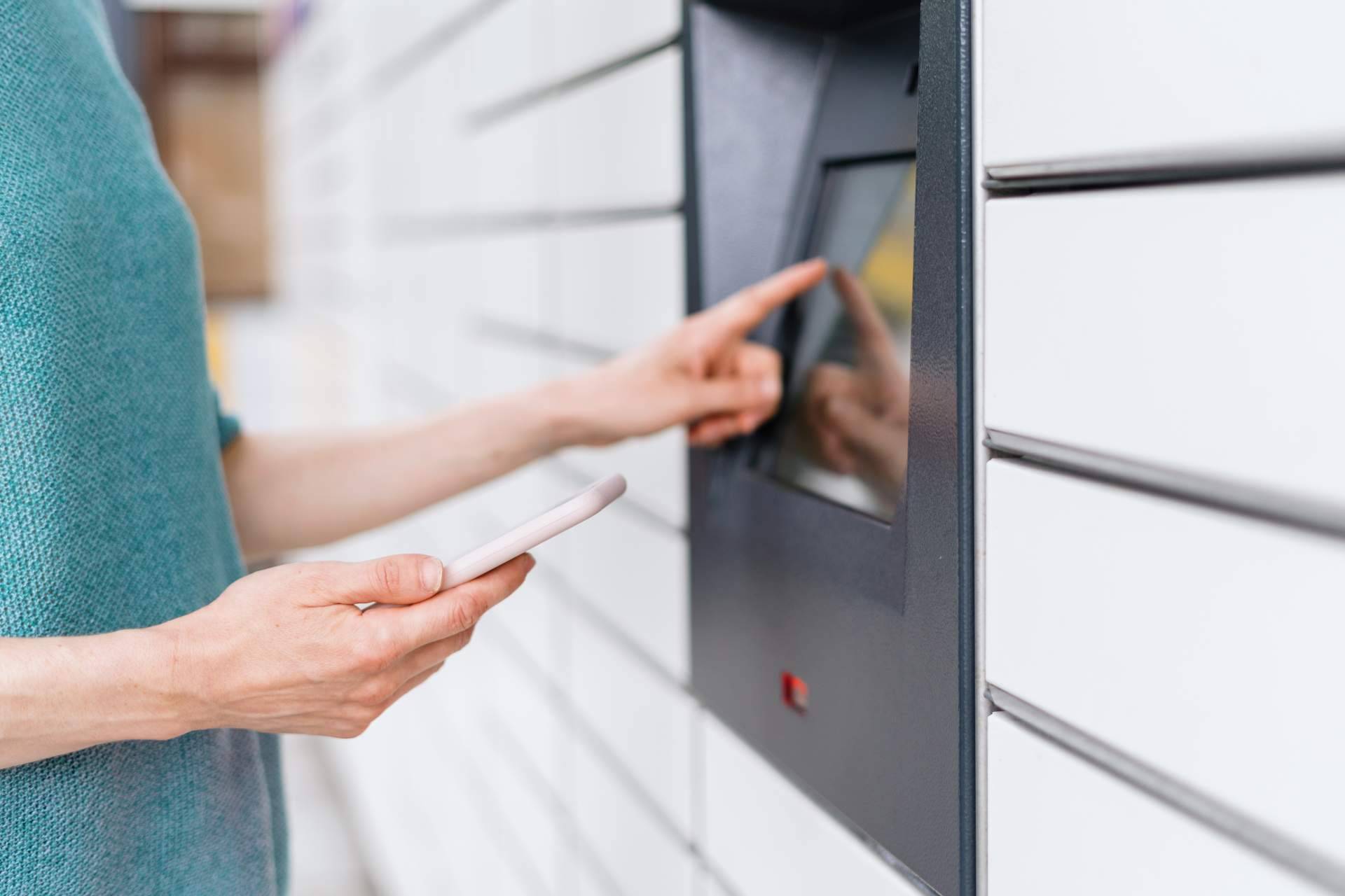 Reserva online de smart lockers de la mano de Happy Lockers