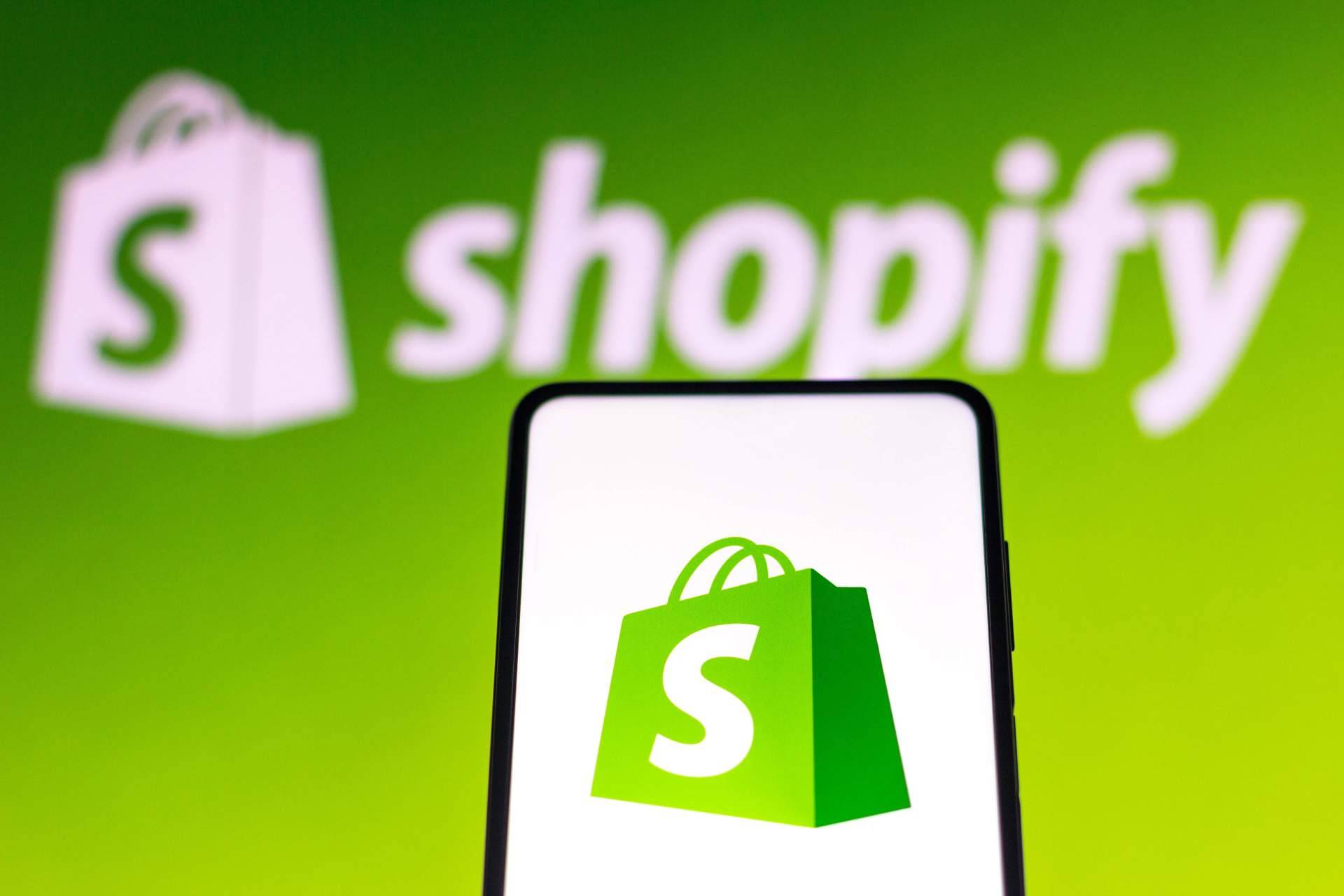 Dimoteca y sus especialistas en creación de tiendas Shopify