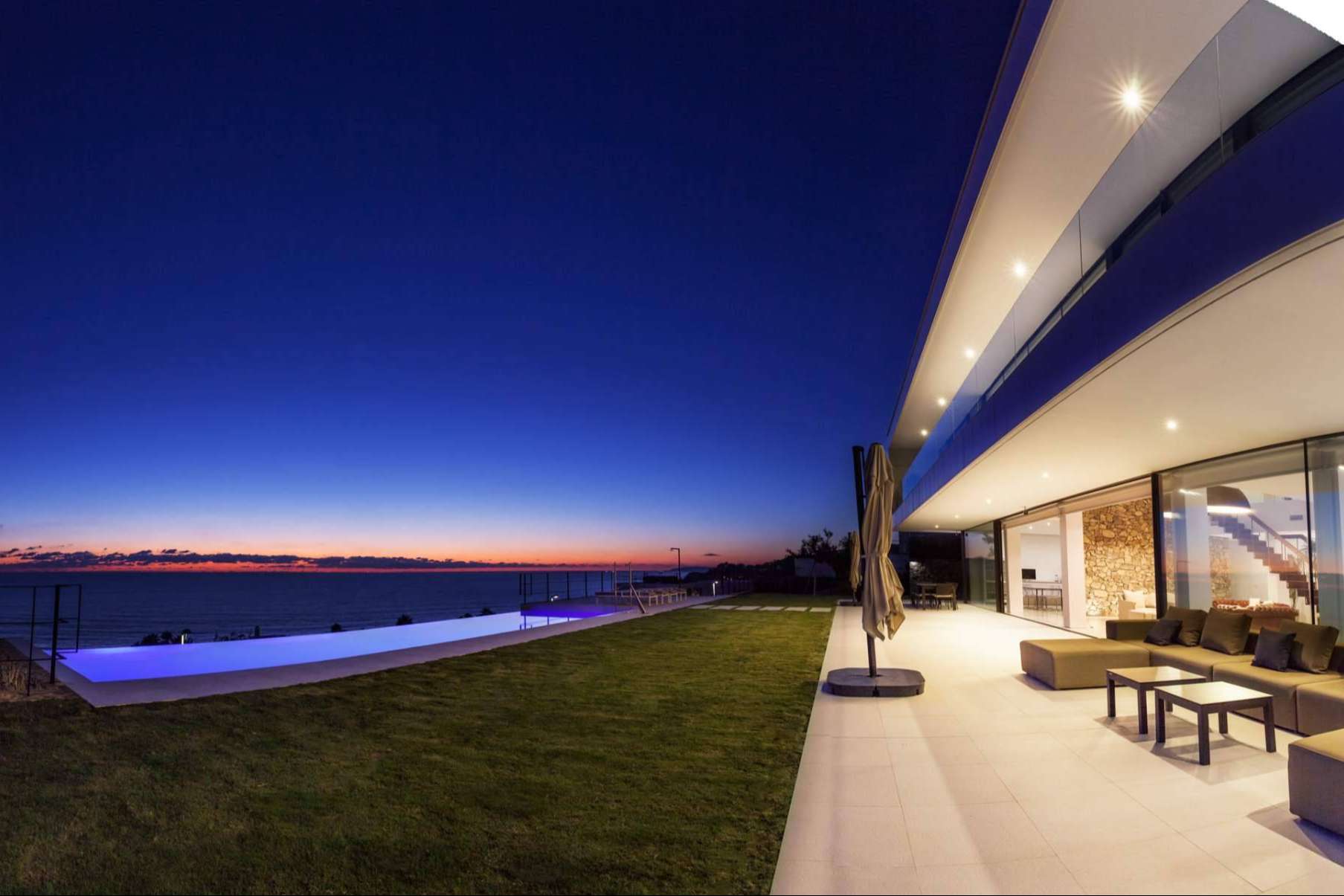 Confort, lujo y comidad, la experiencia inolvidable que ofrece el alquiler de una villa de lujo en Zahara de los Atunes