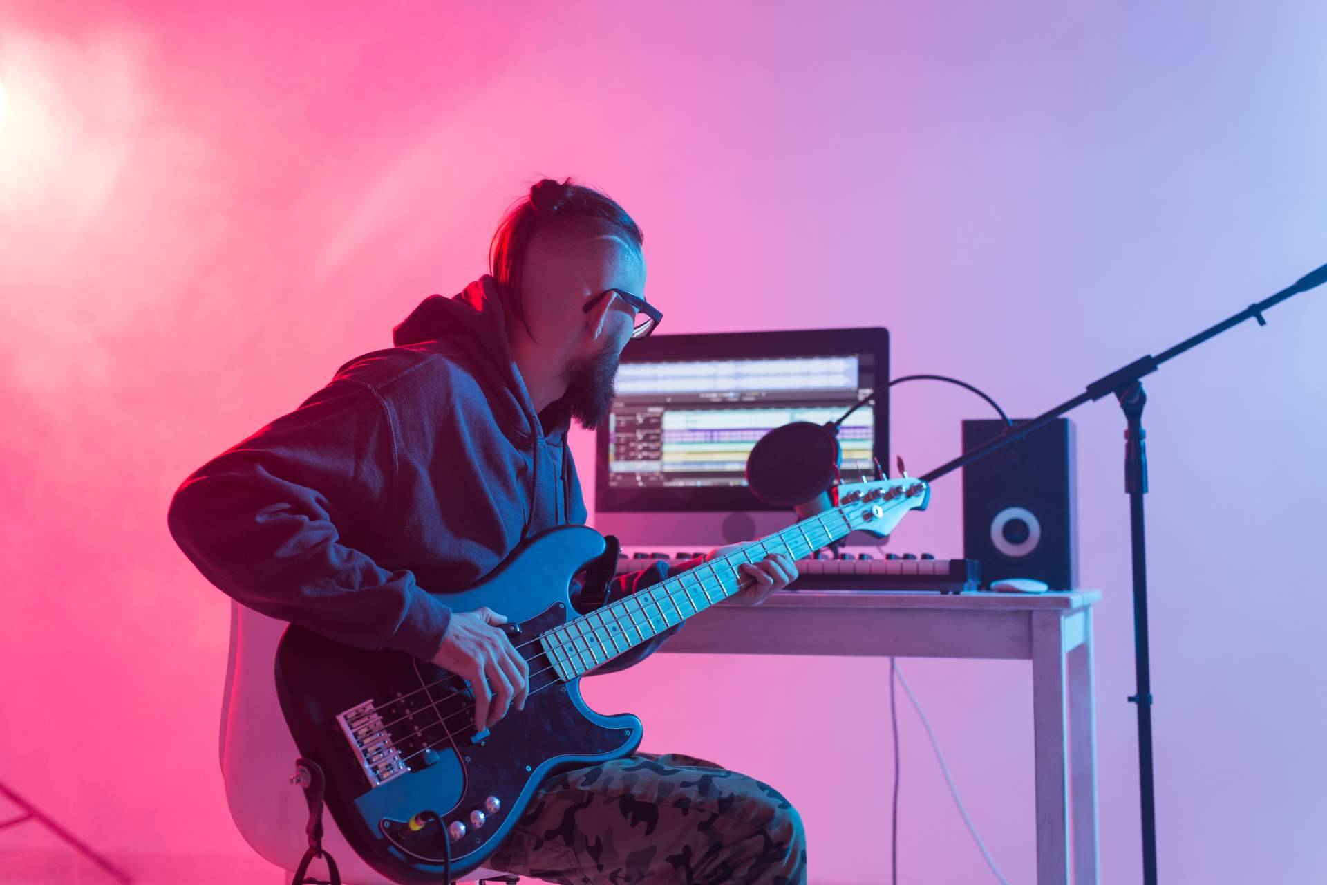 Los expertos de Bit2Brain analizan las mejores herramientas de IA para la producción y composición musical
