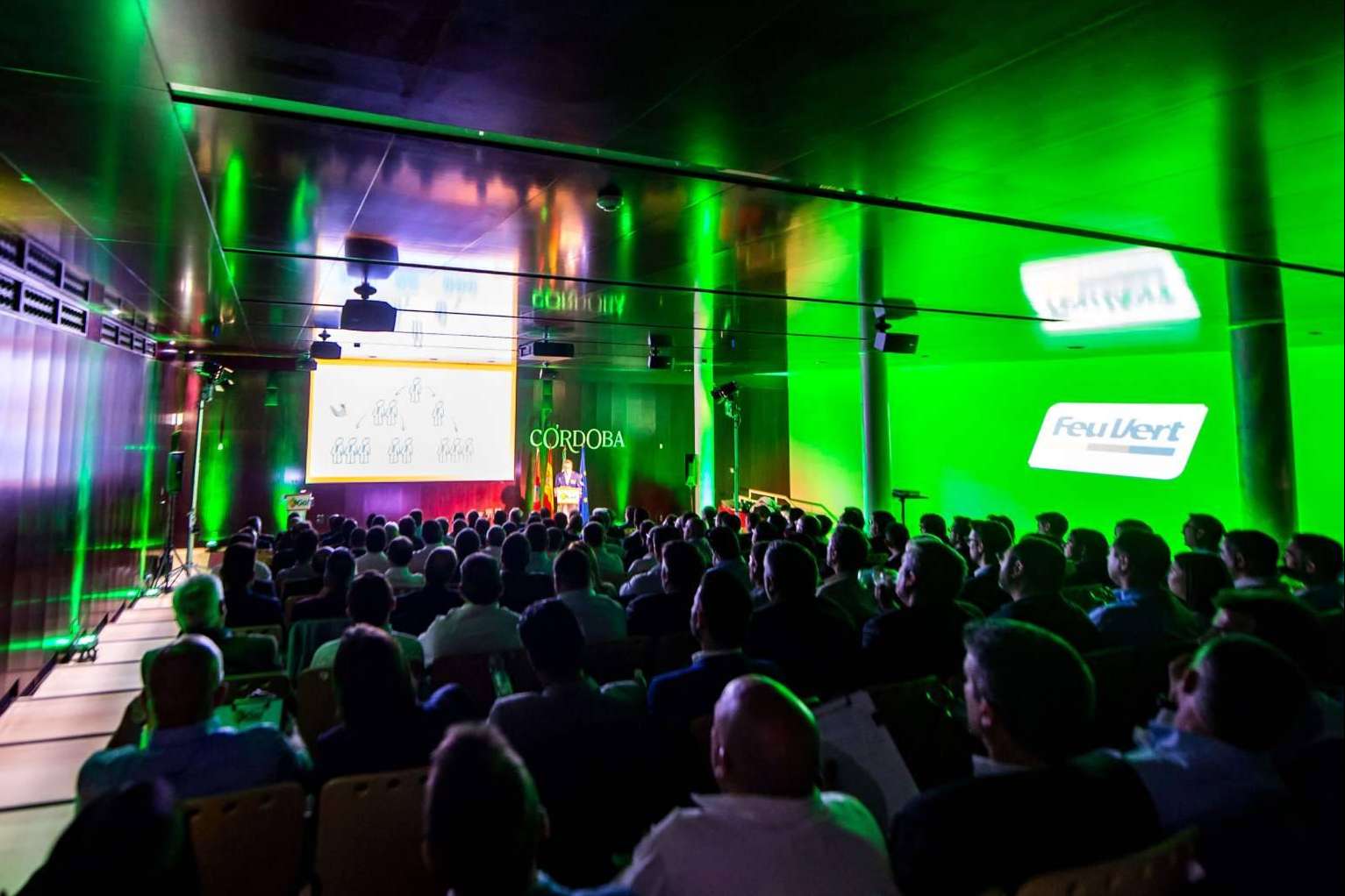 Moeve organiza eventos empresariales creativos y con máximo cuidado en todos los detalles