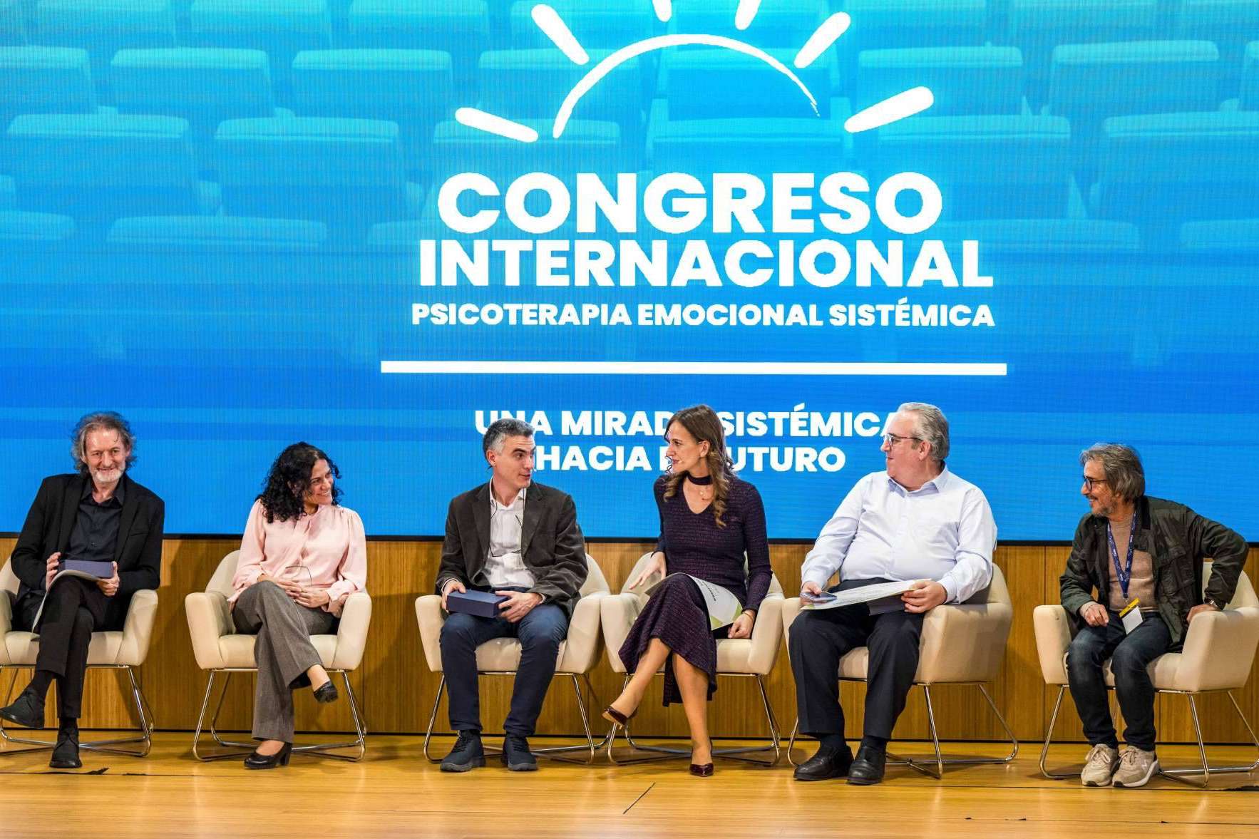 Éxito del Congreso Internacional de Psicoterapia Emocional Sistémica en ESIC University; Un evento global