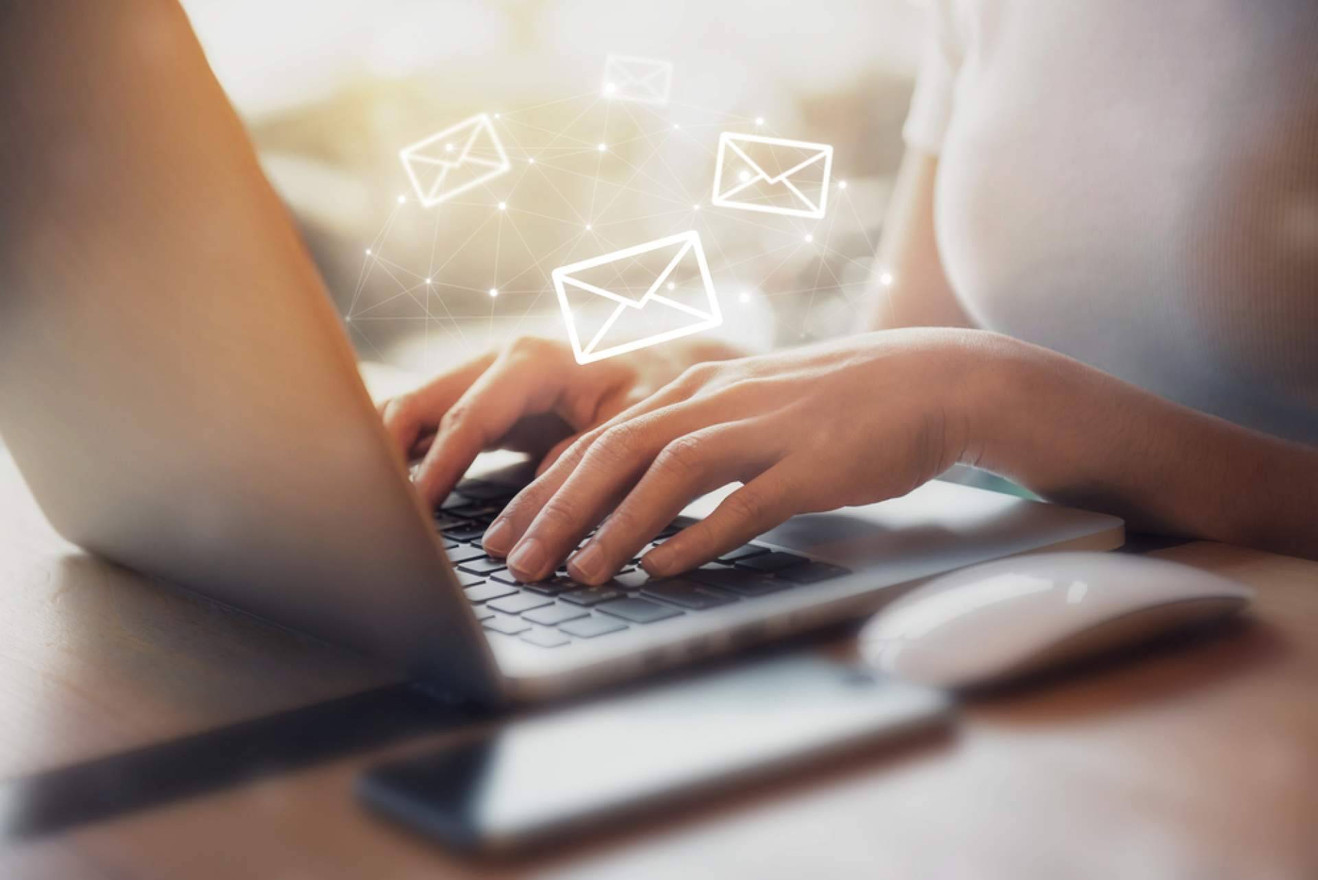 Estrategias y canales digitales para vender en 2025