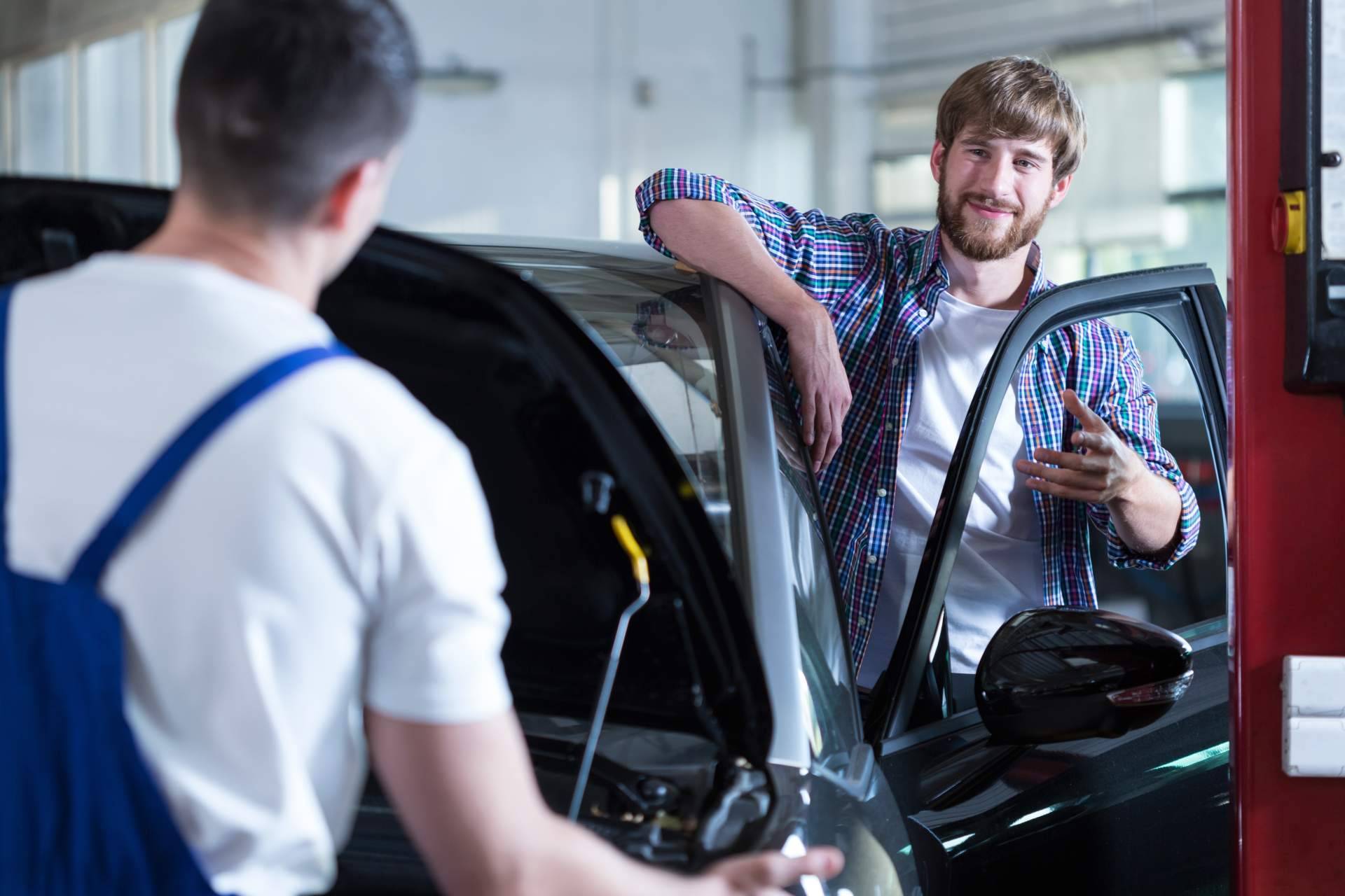 Mantenimiento y reparación BMW y MINI en Tenerife; Taller Electro Motor lidera el sector