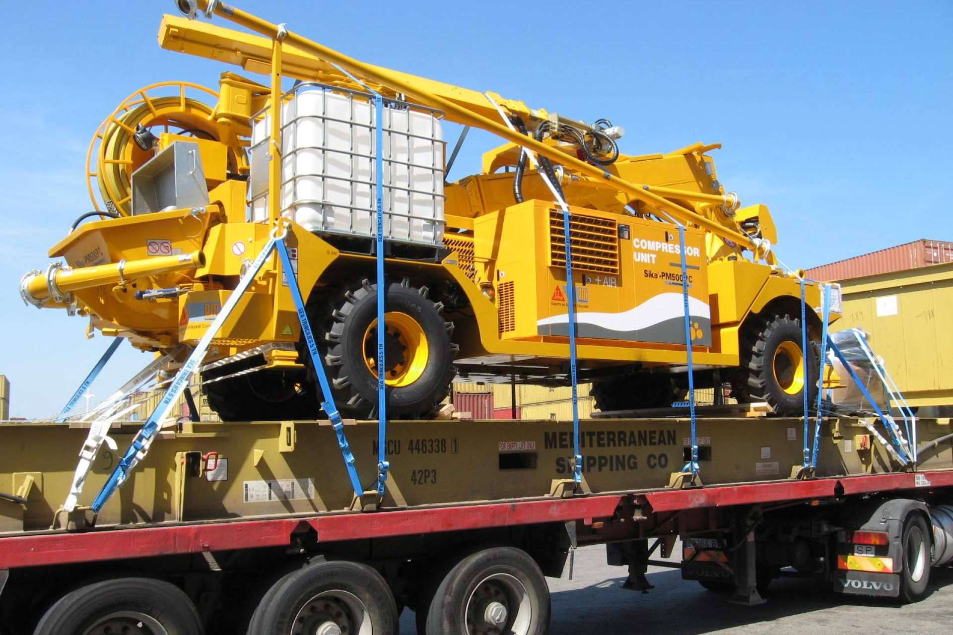 Logística marítima y transporte bajo estándares GDP para sectores clave, con Expotransit Forwarding