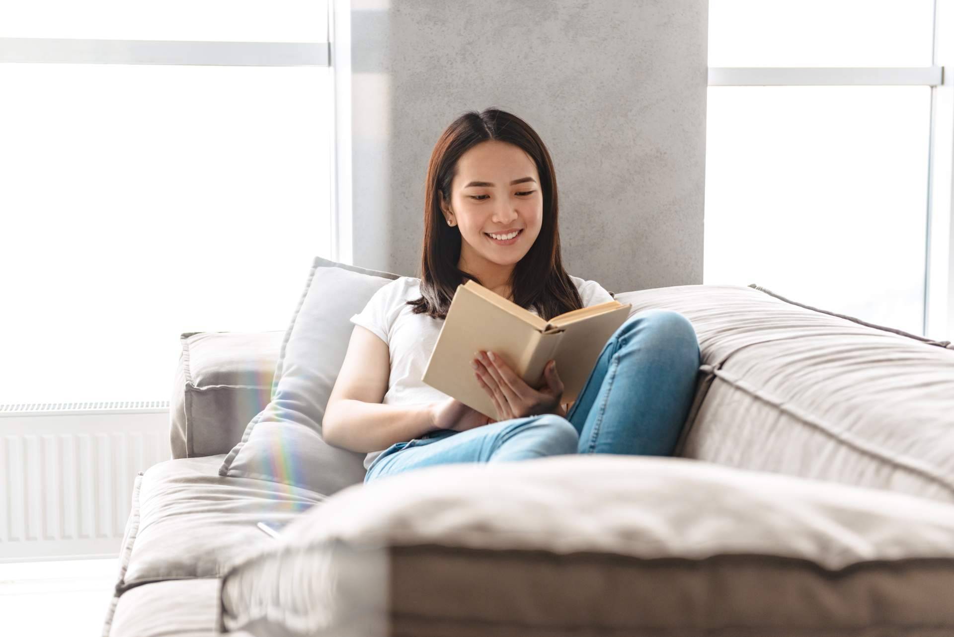 La guía definitiva para comprar sofás económicos y duraderos; recomendaciones de La Tienda HOME