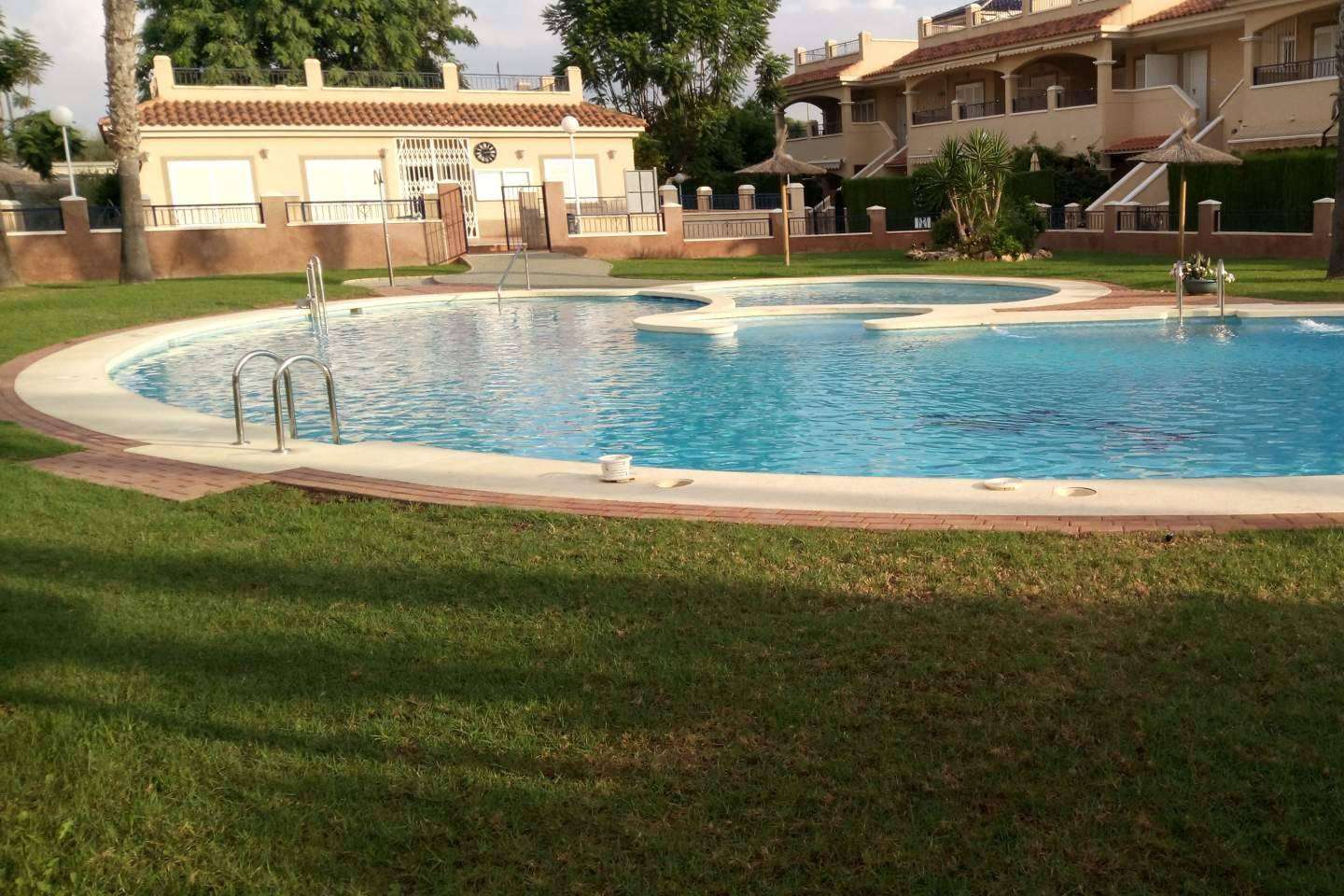 Cómo localizar fugas de agua en piscinas de forma rápida y sin obras