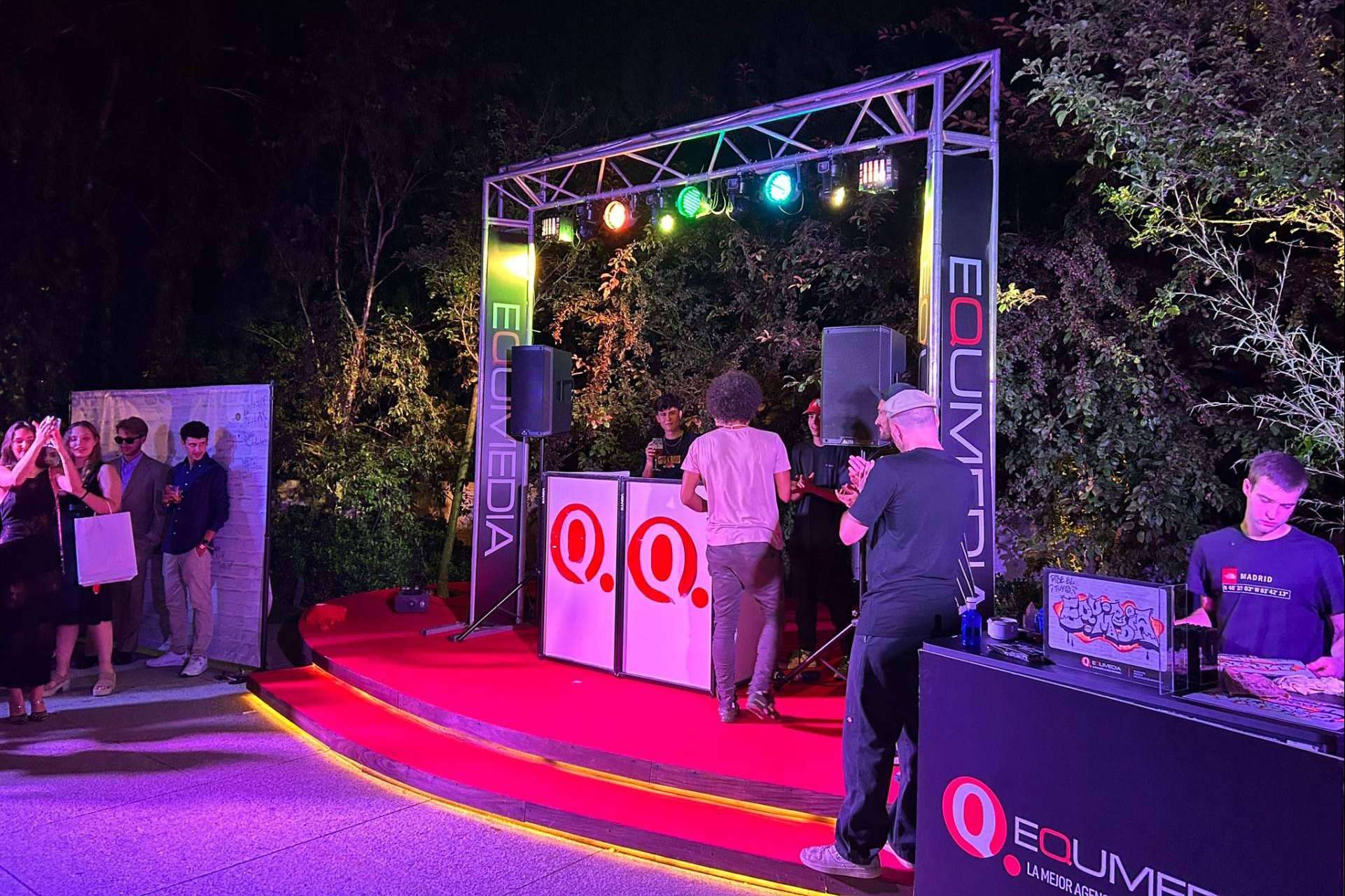 Servicios audiovisuales para eventos de empresa y corporativos