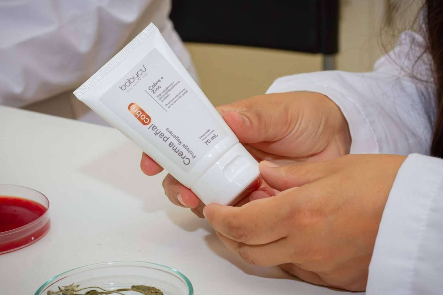 Por fin llegó la primera crema que combate la dermatitis de los bebés con cobre y zinc