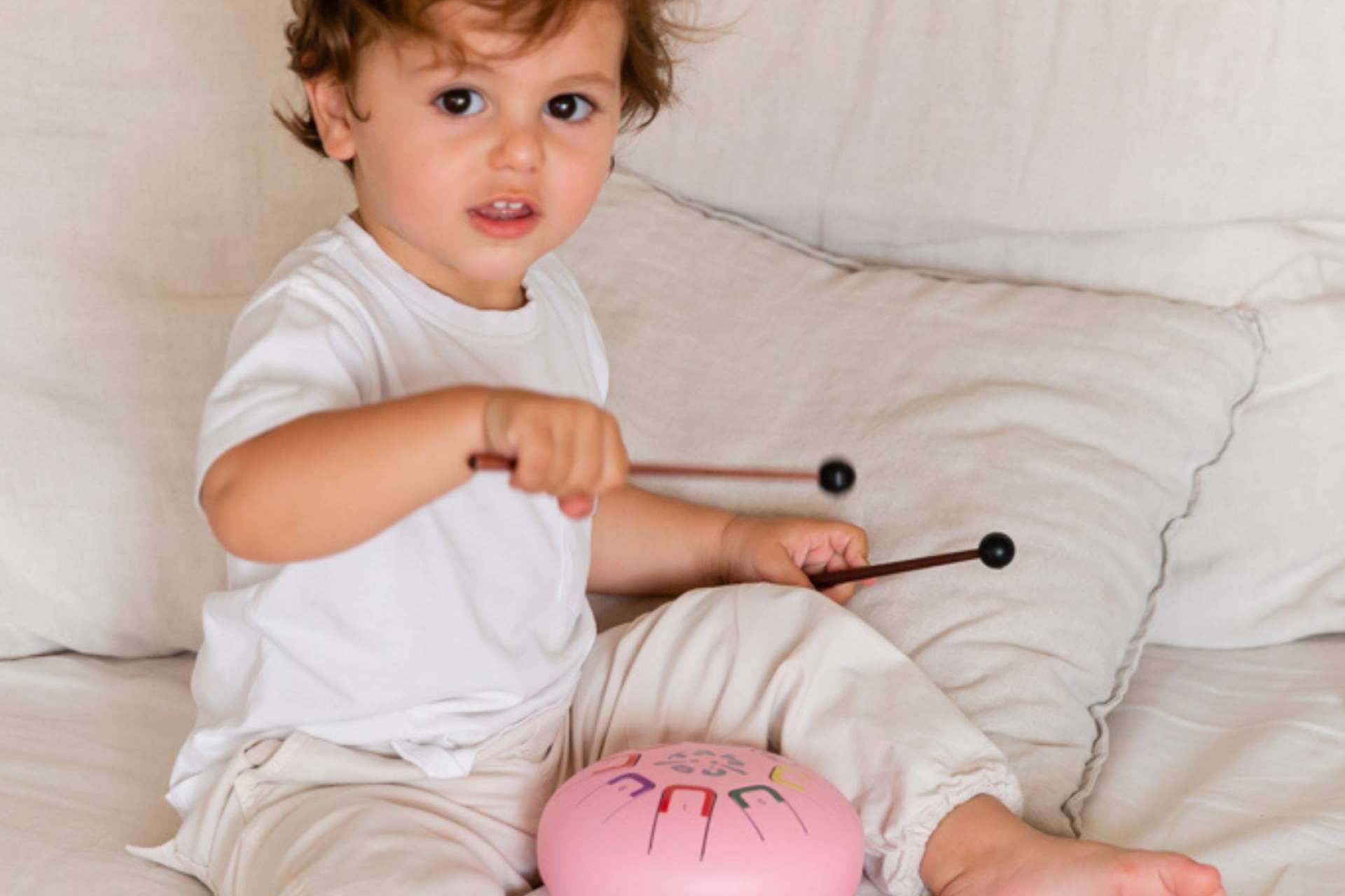 Nuevos colores y formas; Baby Tambú renueva su diseño para la primera infancia
