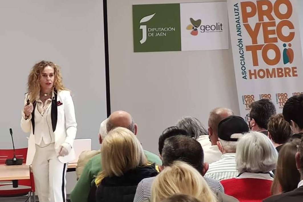 Entrevista; Si las mujeres no están en la dirección, la empresa está perdiendo dinero