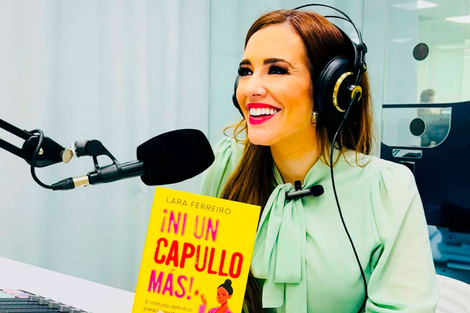 '¡Ni un capullo más!'; El libro superventas que está revolucionando el mundo del amor y de las citas