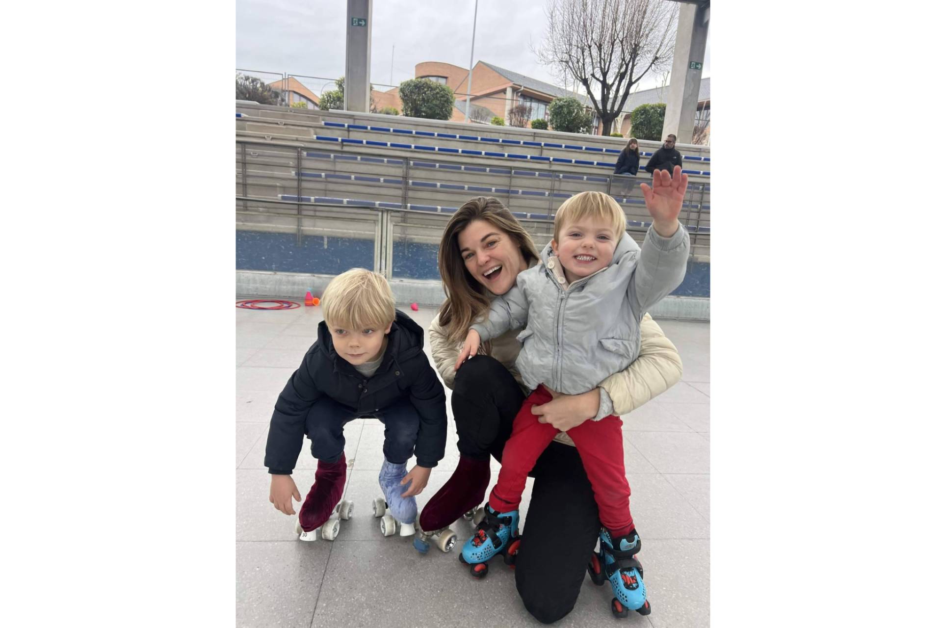 Clases de patinaje para todas las edades con el Club Patinaje Artístico; deporte y amigos sobre patines