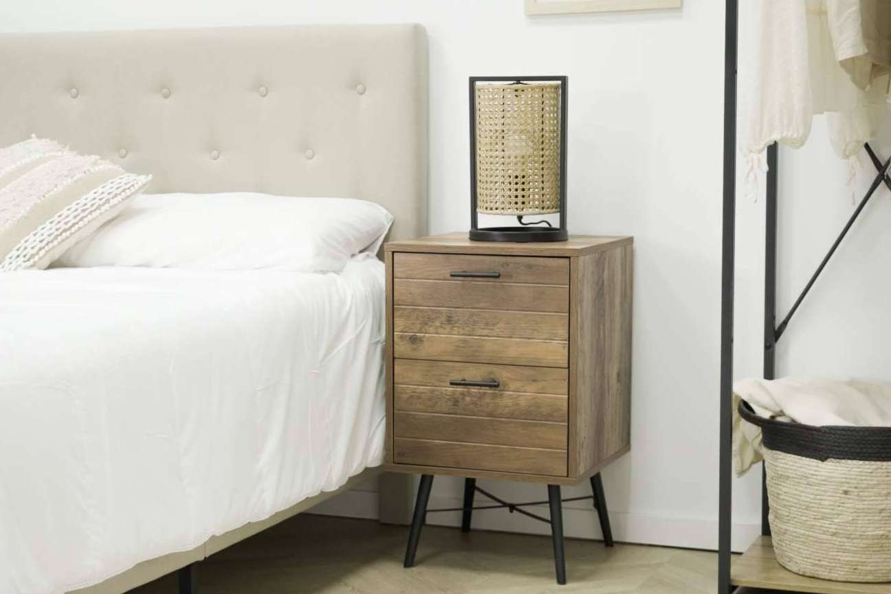 El dormitorio cobra protagonismo con las mesitas de noche modernas de Top Mueble