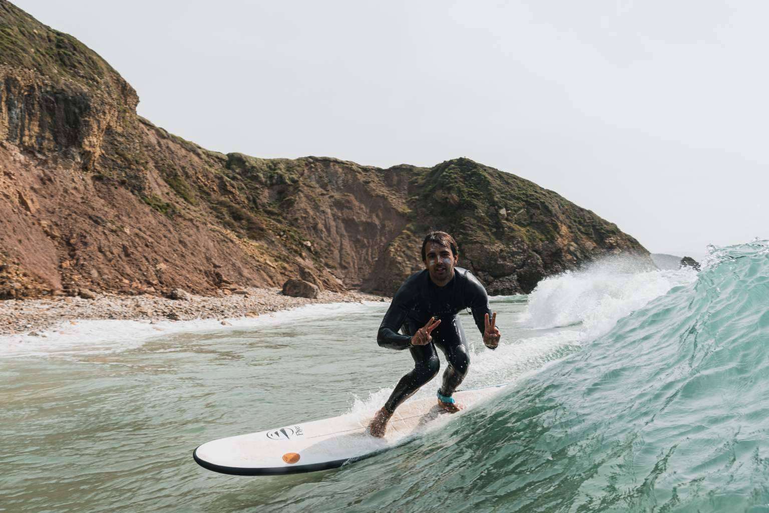 Fly, la marca española que busca liderar el surf de aprendizaje