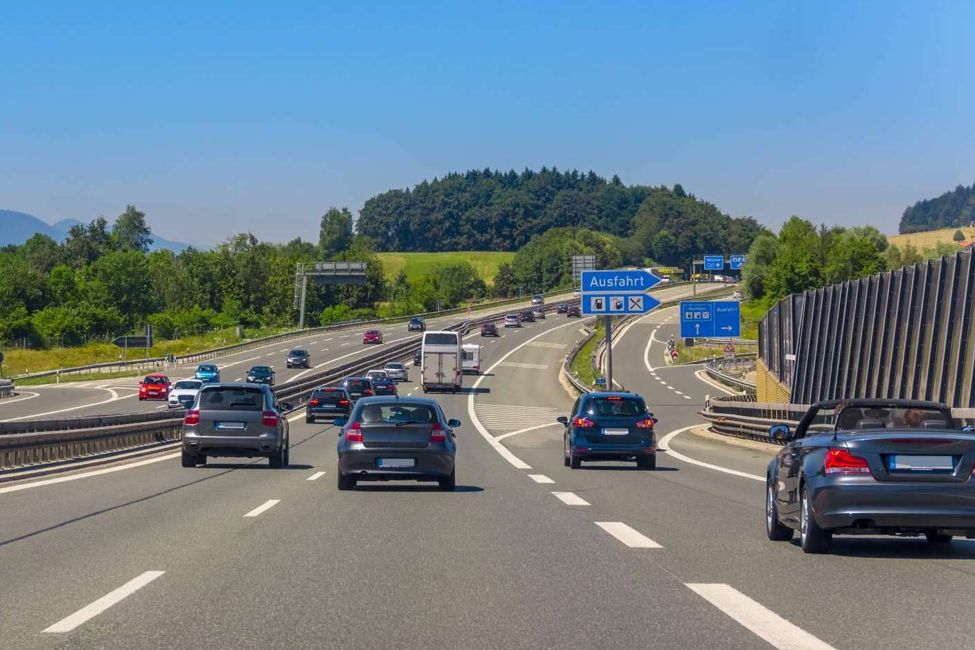 Semana Santa en carretera; los 5 errores más frecuentes tras un accidente y cómo evitarlos según expertos