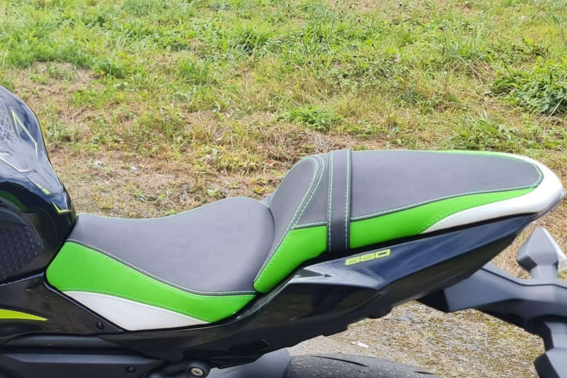 JM-FUNDAS impulsa la personalización y ergonomía en la conducción con fundas de asiento para motos y quads