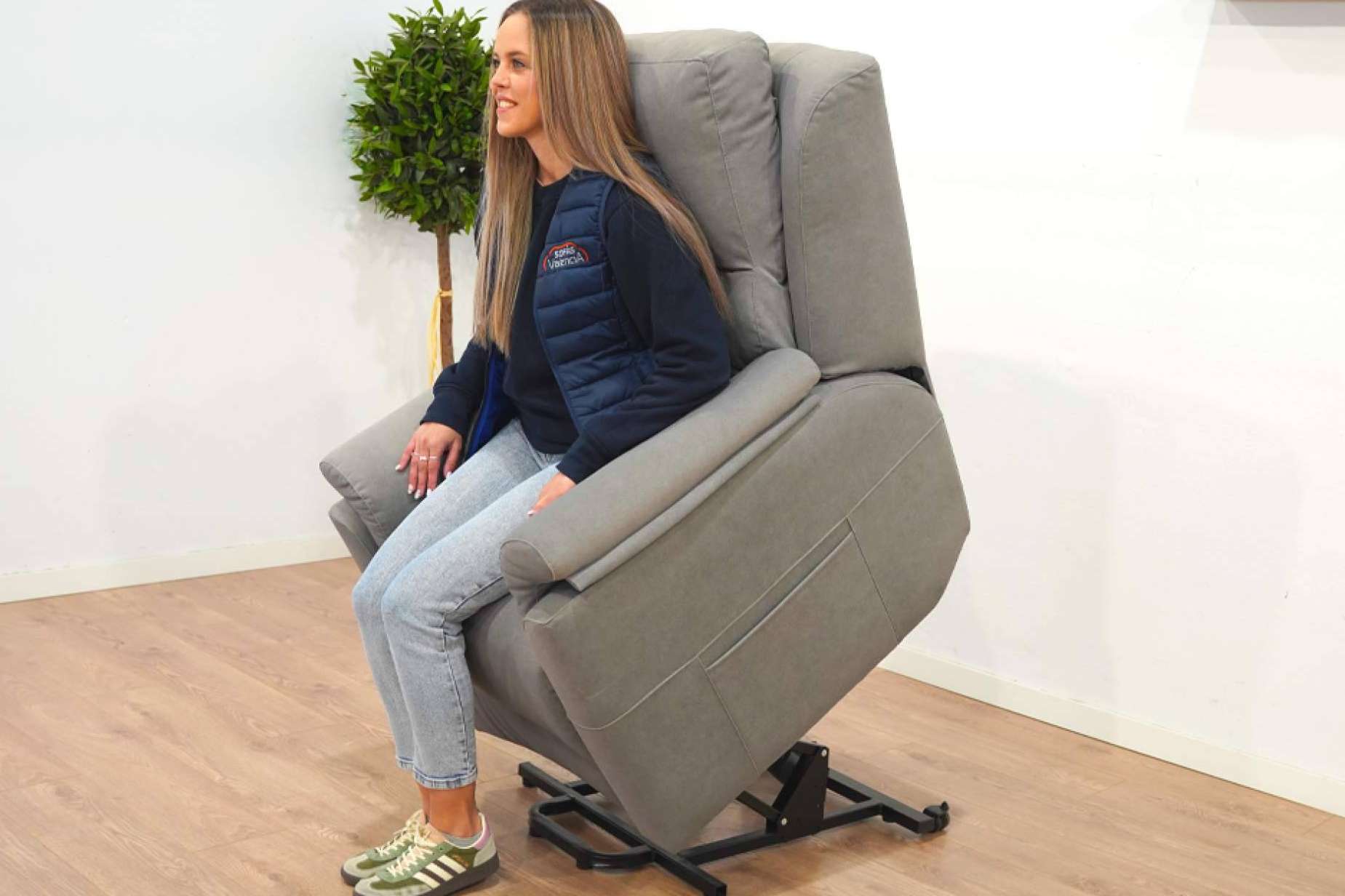 La personalización de sillones gana terreno en Sofás Valencia con nuevos tapizados y mecanismos