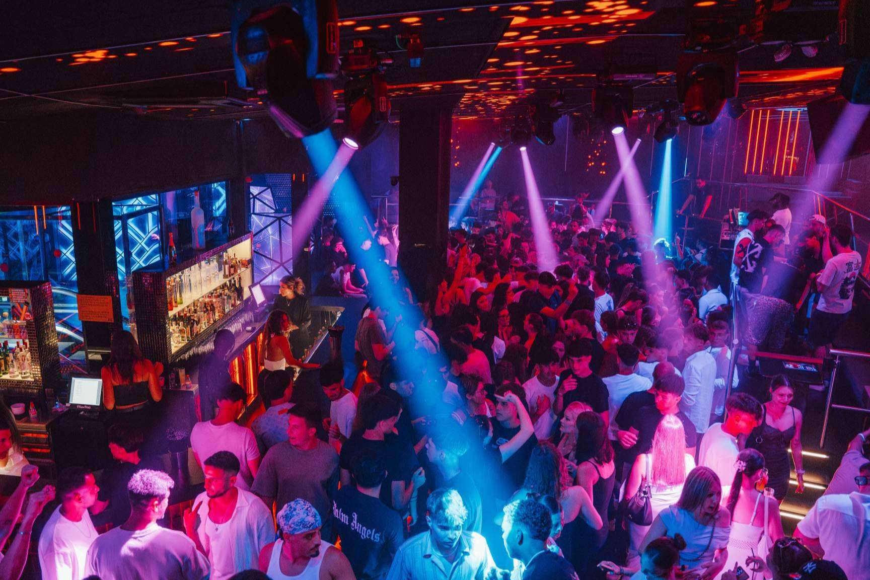 Lloret de Mar vibra con Disco Privé, 30 años de trayectoria y actuaciones internacionales