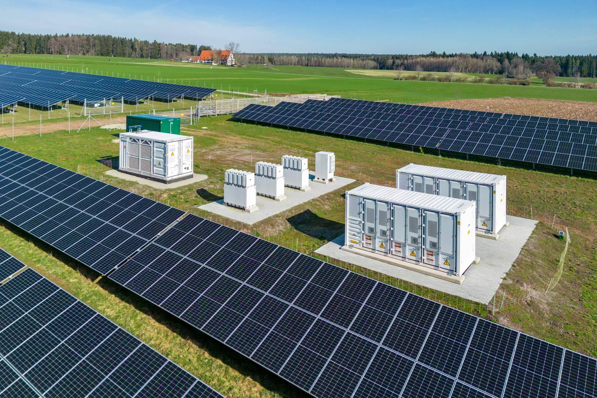 Gestión integral de O&M BESS España, BayWa r.e. refuerza su servicio para sistemas utility scale