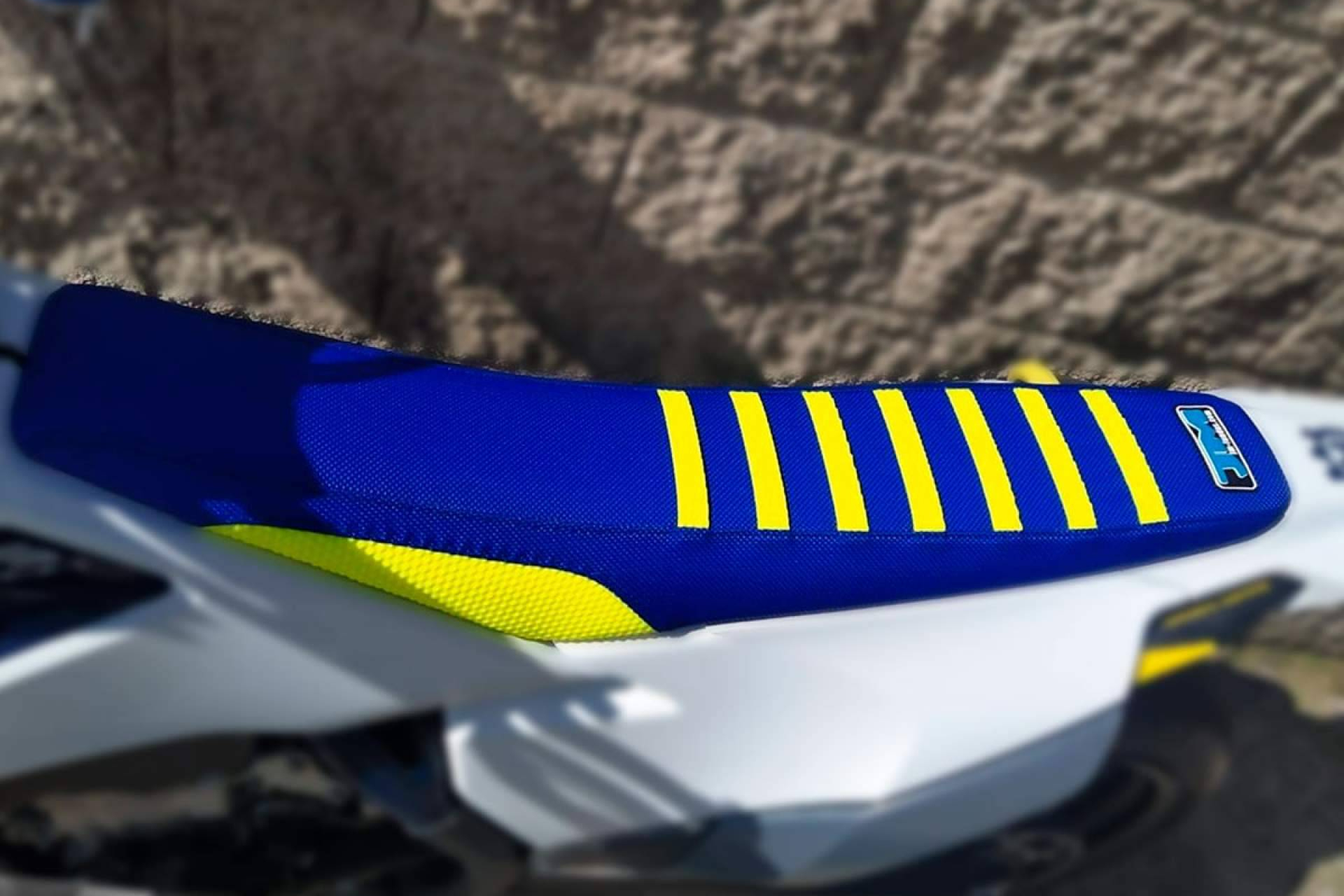 JM-FUNDAS destaca por su profesionalidad tanto en la fabricación como en el diseño de sus fundas para moto y quad