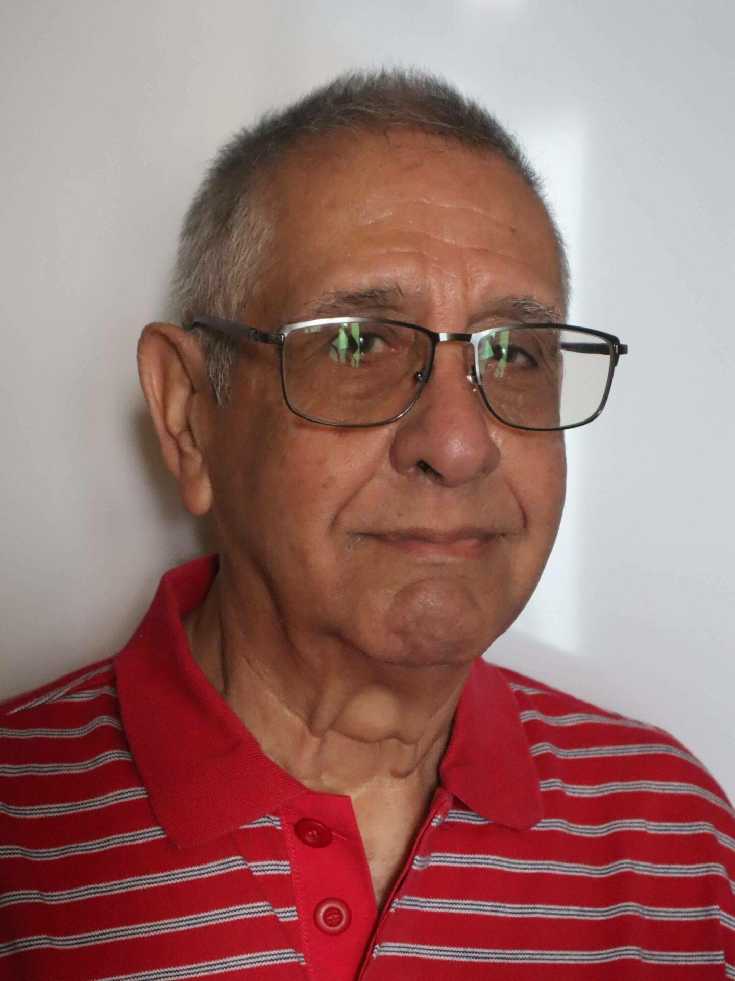 Iván Armando Dávila Roque debuta con 'Versos y Realidades de la Nada'; una obra que funde emoción, poesía y vivencia
