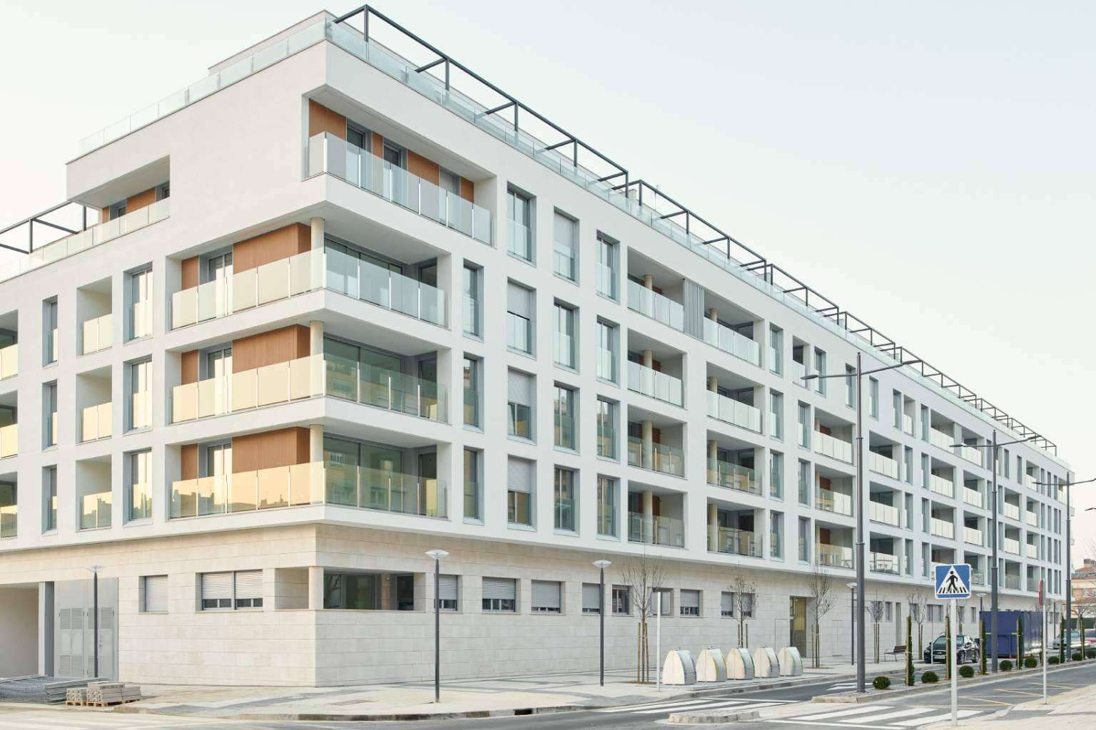 PROHABITAT eleva la eficiencia energética en edificaciones modernas con casas sostenibles