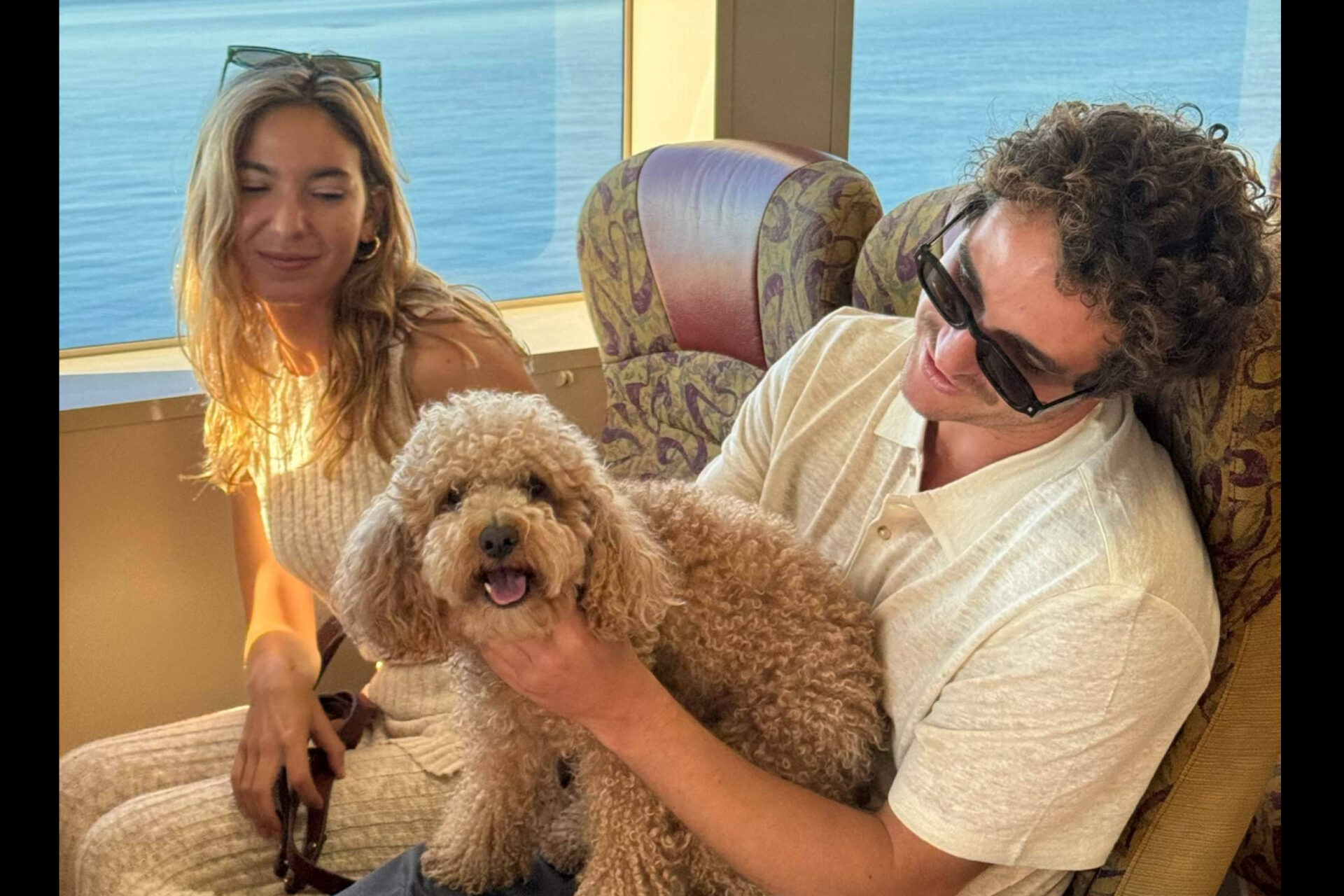 Menorca se consolida como destino 'PetLover'; Guía completa para viajar a la isla con el perro