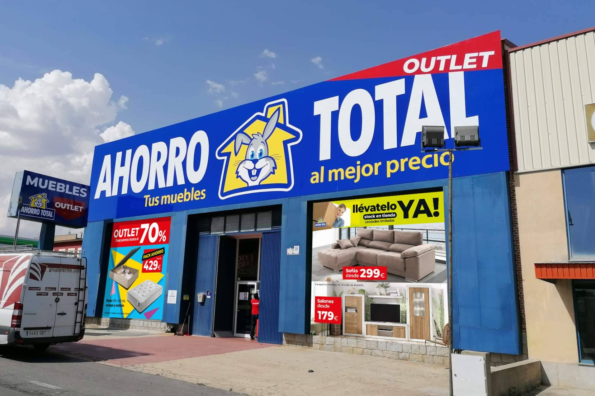 Muebles baratos sin necesidad de esperar el Black Friday, en Ahorro Total