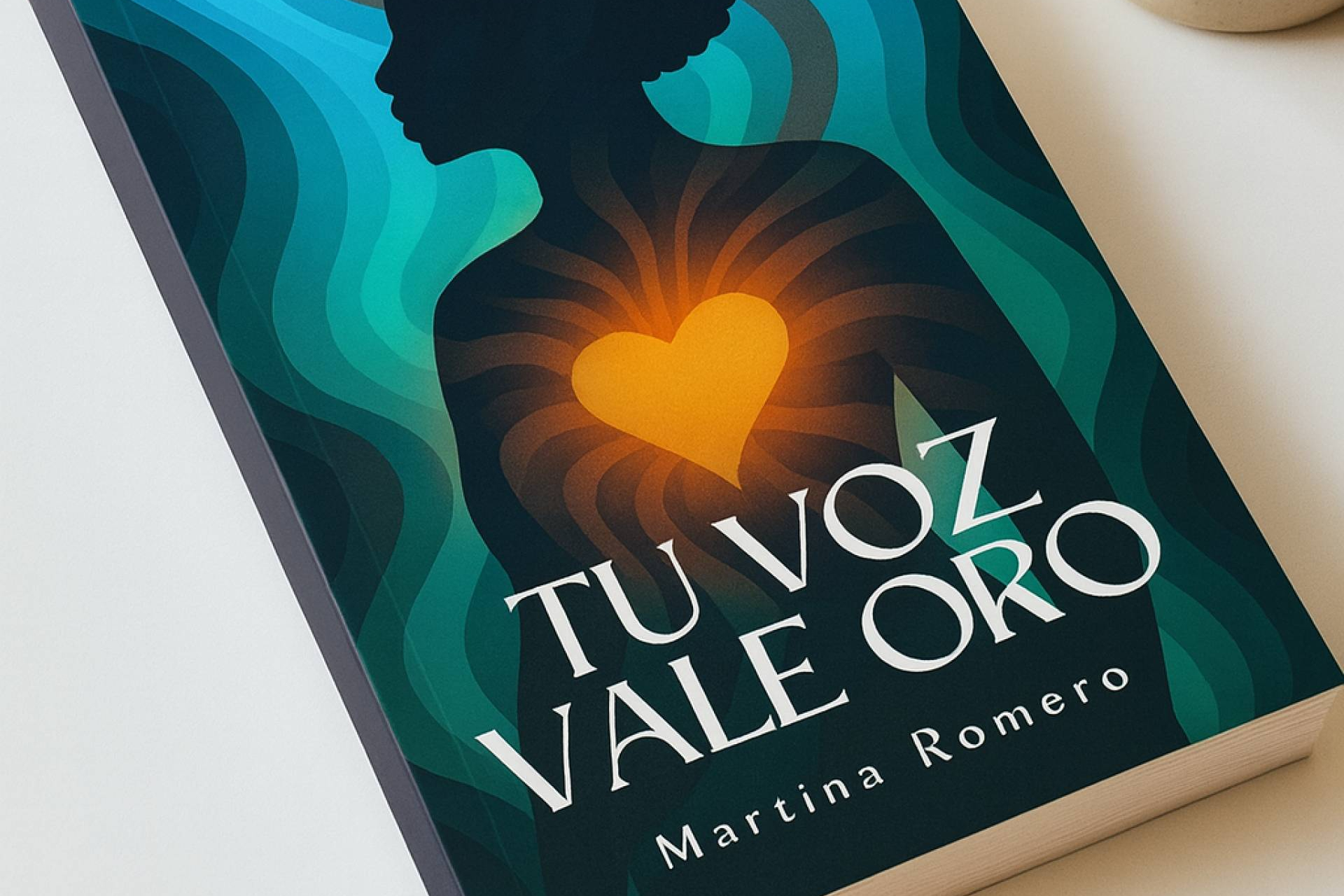 Empoderamiento femenino y transformación personal en 'Tu voz vale oro', el nuevo libro de Martina Romero