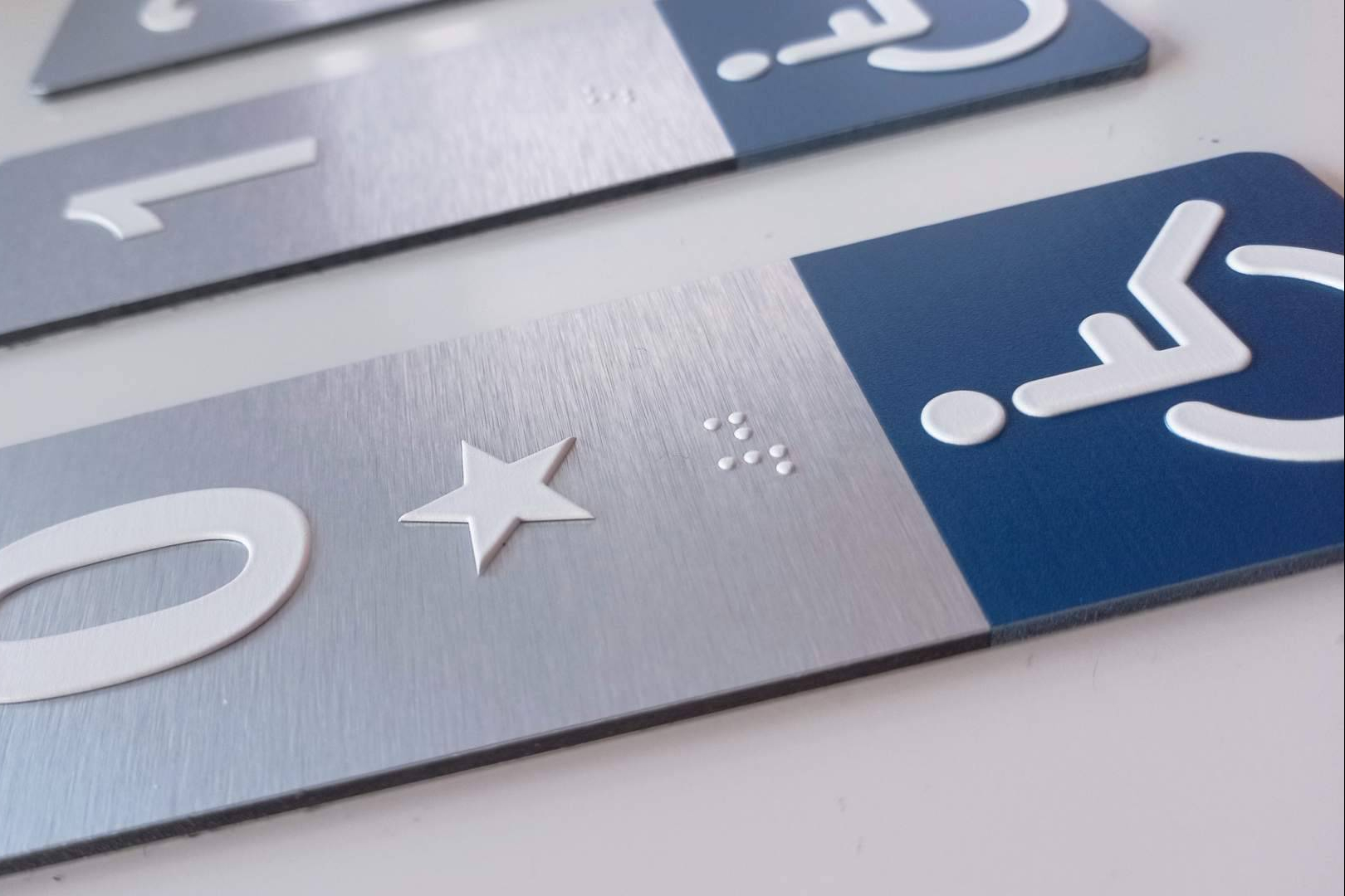 Señalización accesible que transforma espacios; Databraille impulsa entornos inclusivos con soluciones en Braille
