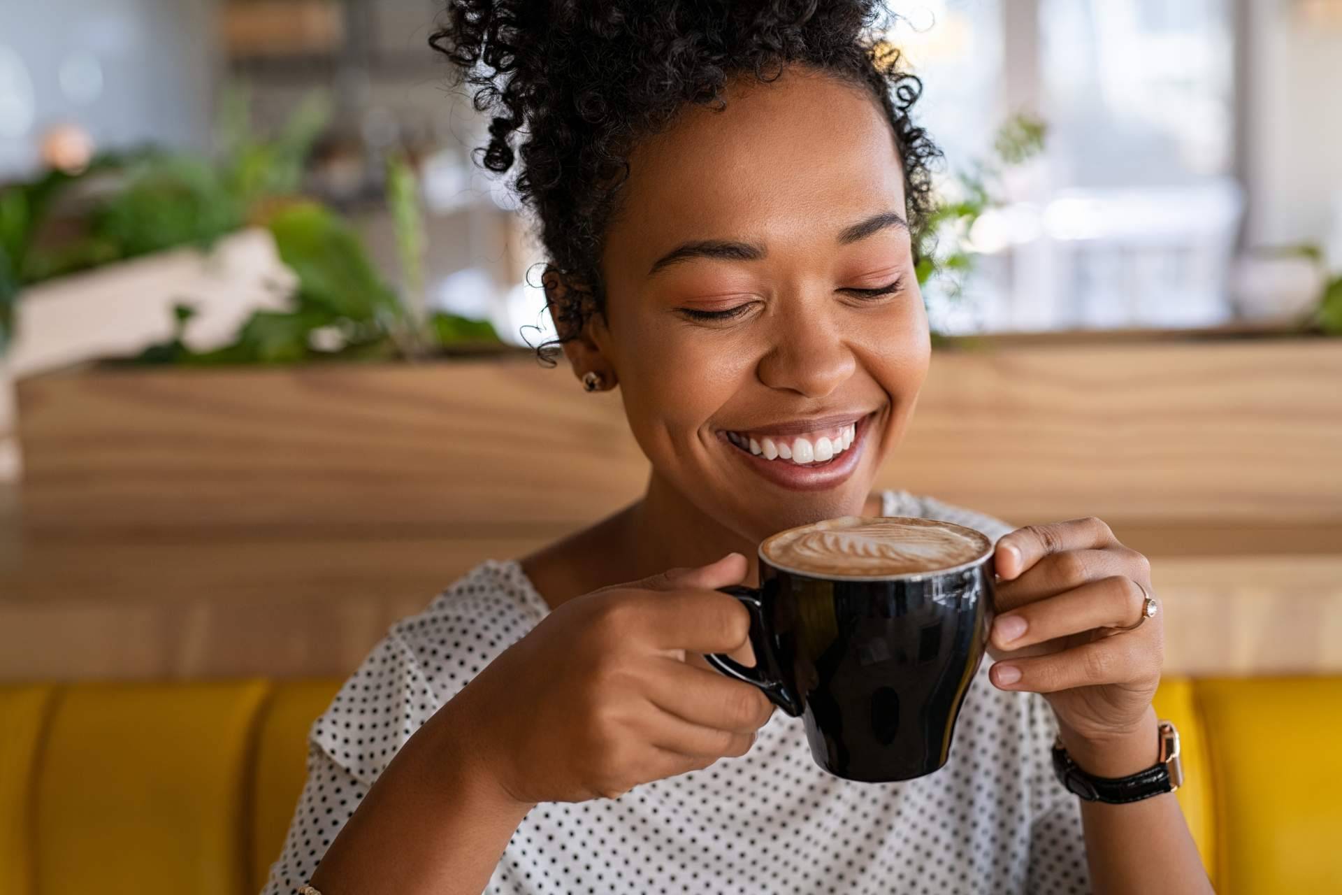 Café para oficina, una inversión en bienestar que transforma la jornada laboral