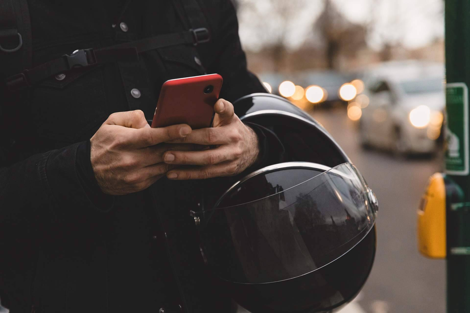 Comparativa; ¿quién tiene la mejor atención al cliente en seguros de moto?