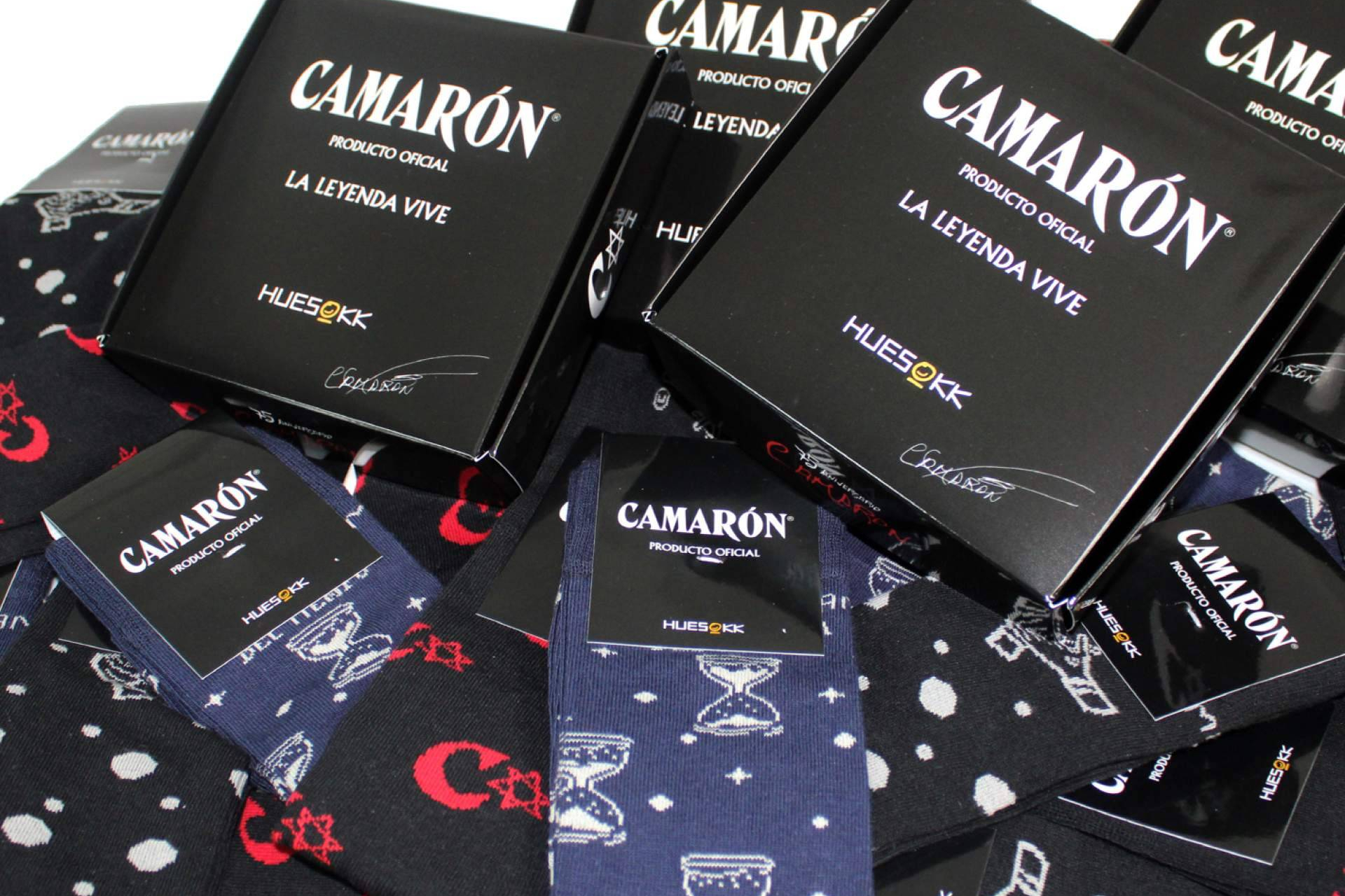 HUESOKK y Universal Music Spain lanzan la colección oficial de calcetines de Camarón de la Isla en su 75 aniversario