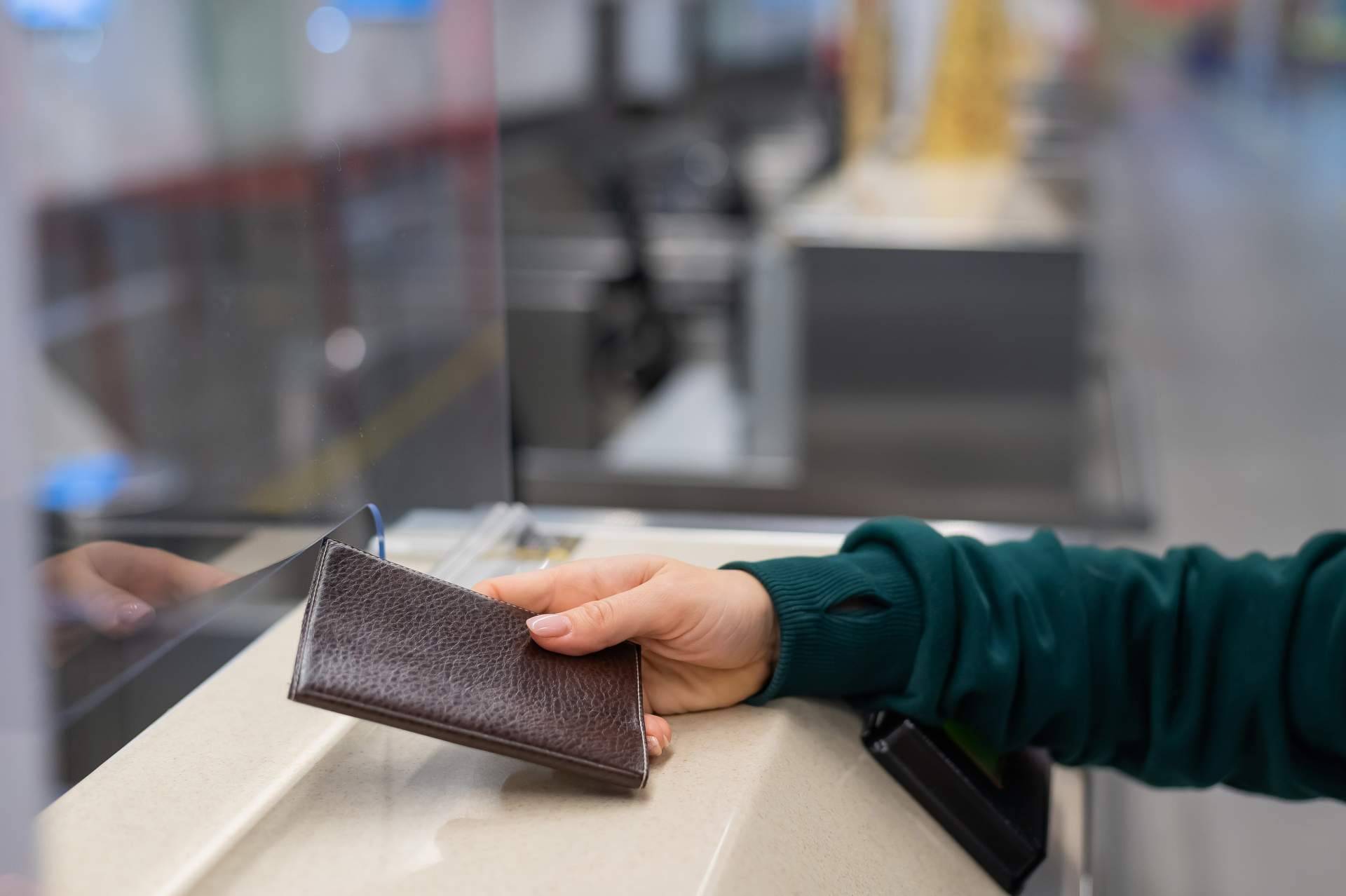 Cuenta atrás para la regularización extraordinaria 2026 España; requisitos, documentos y plazo