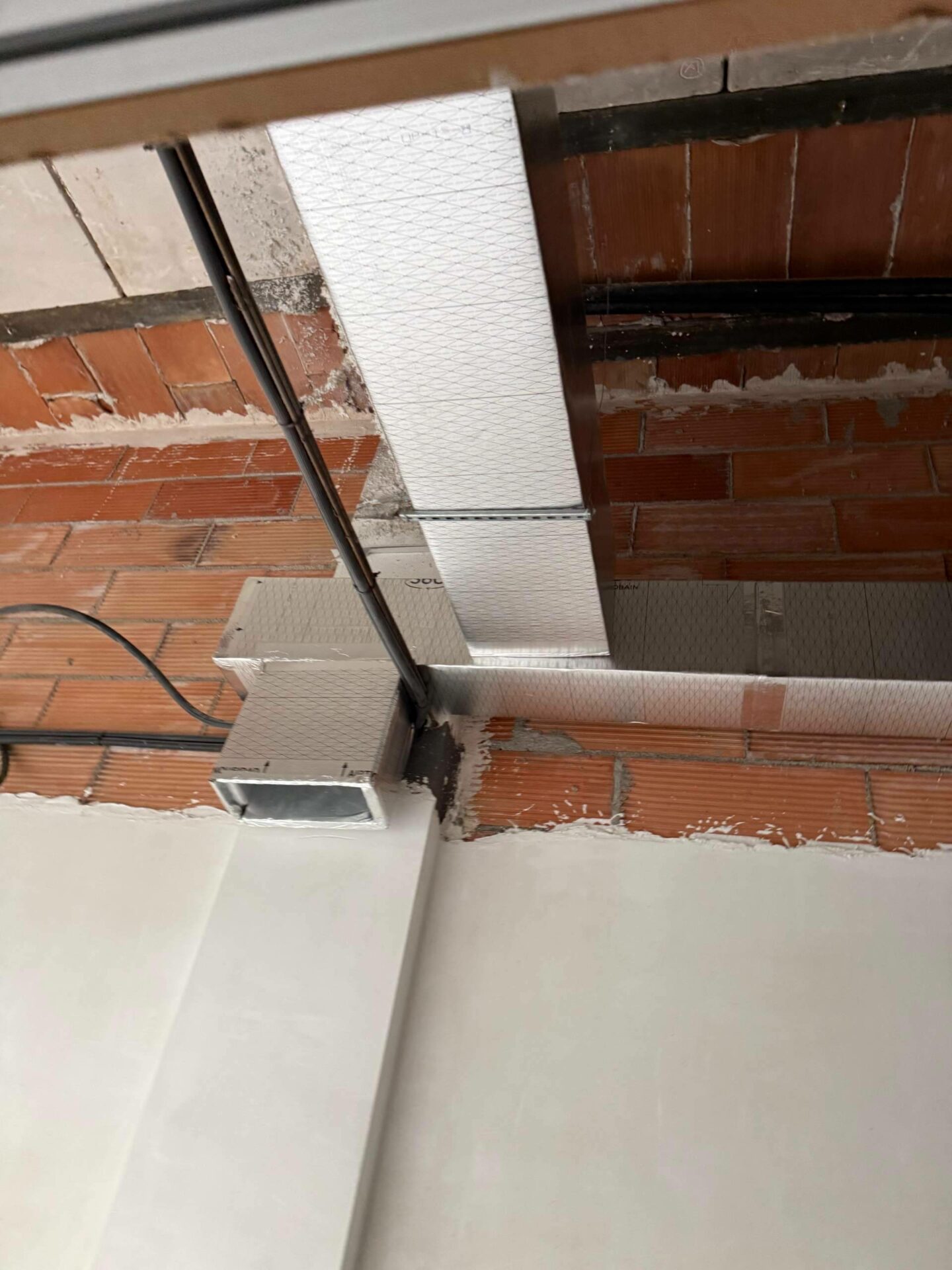 Rysat se posiciona como referente en instalación de conductos de aire acondicionado en Salt, Girona