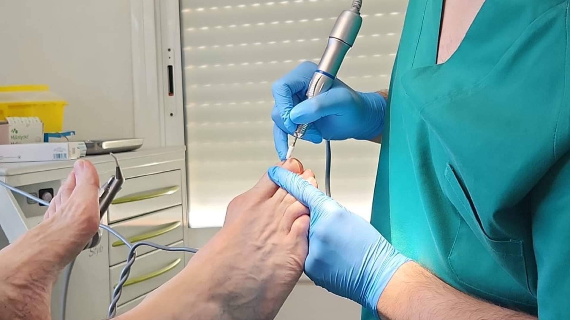 Clínica Sanando combina podología, estética y fisioterapia en un modelo de atención integral