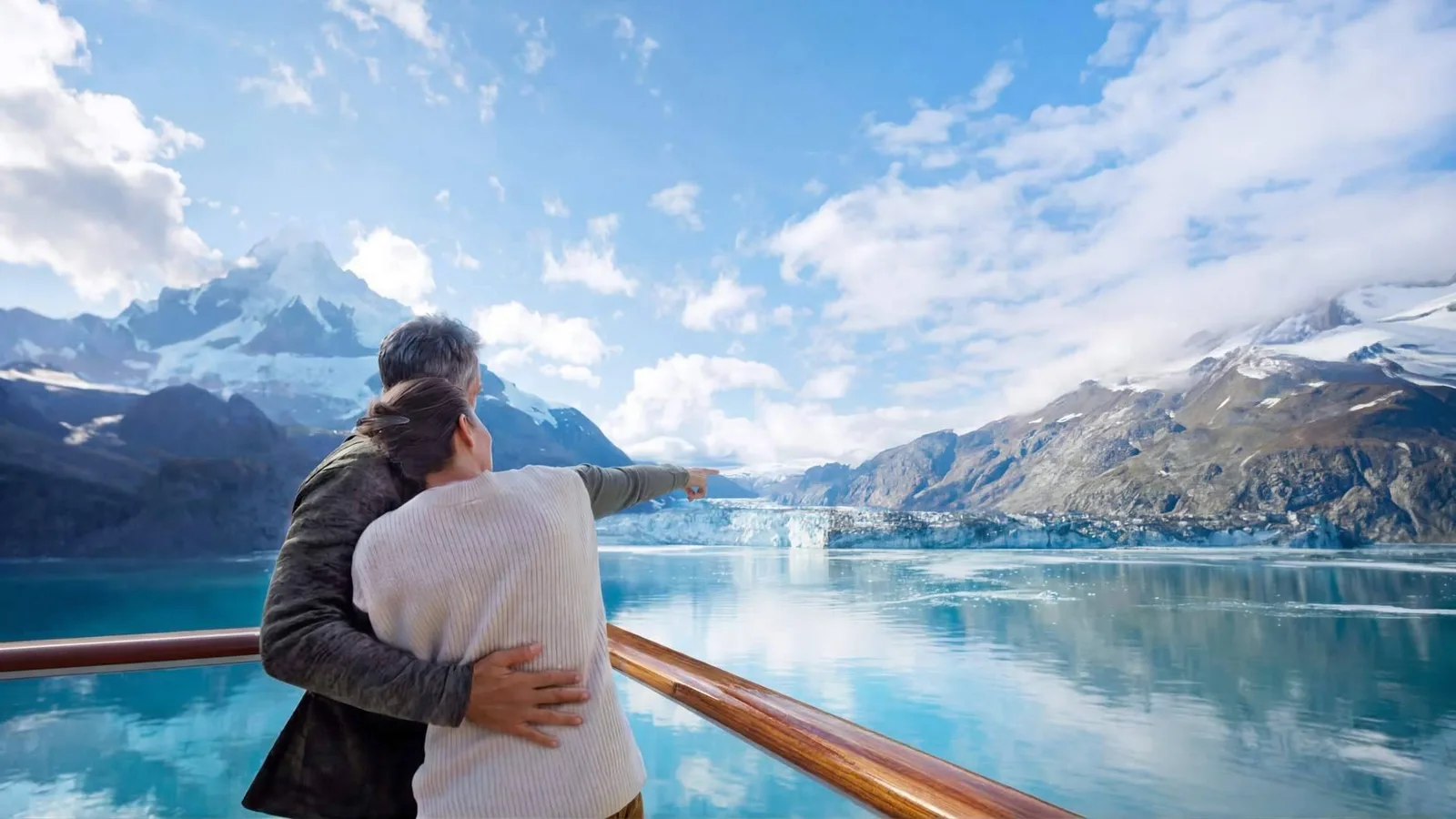 Un Mundo de Cruceros presenta sus viajes en crucero con guía en español para 2027 y 2028