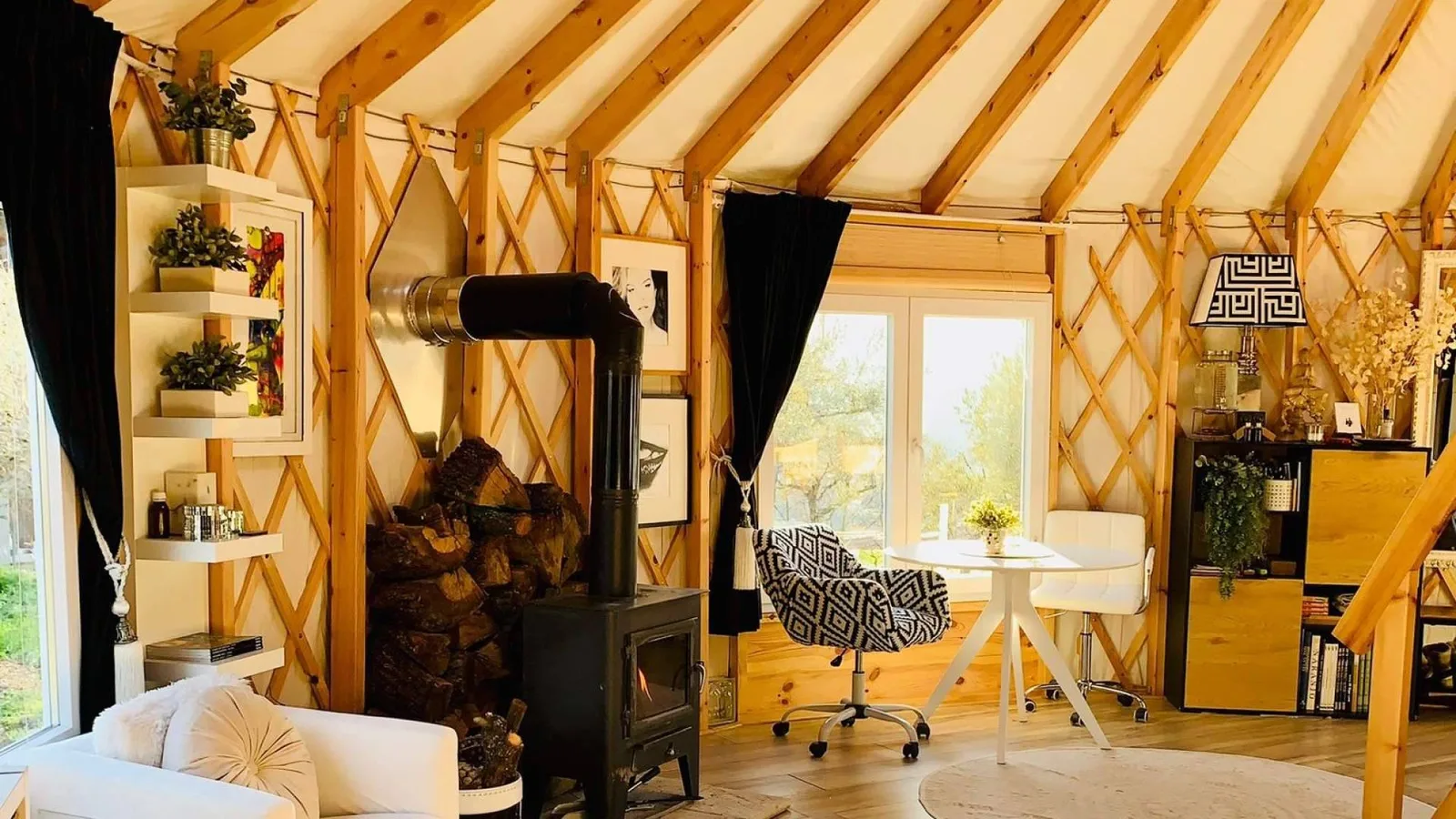 La Yurta Moderna; Una solución alternativa y rápida a la vivienda que se puede montar sin licencia