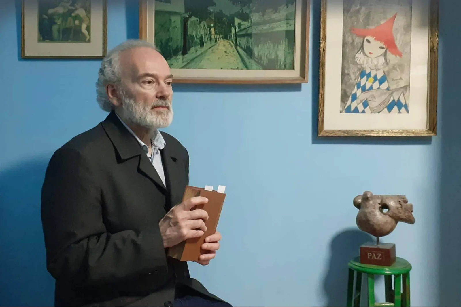 Pedro Fernández Cuesta reivindica la literatura como arte en Vida de Carla Primera la Conquistadora